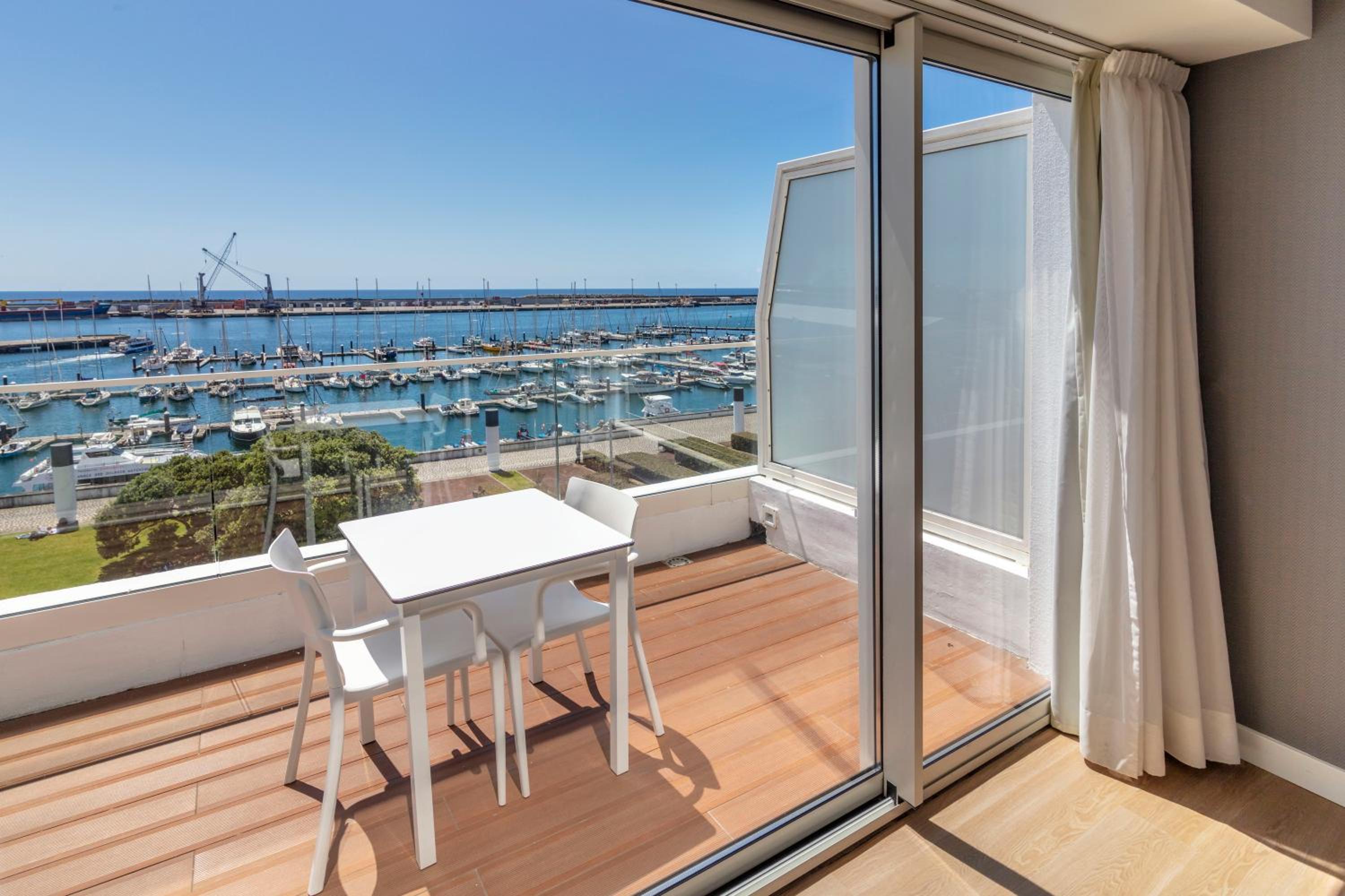 Superior Twin Room With Sea View