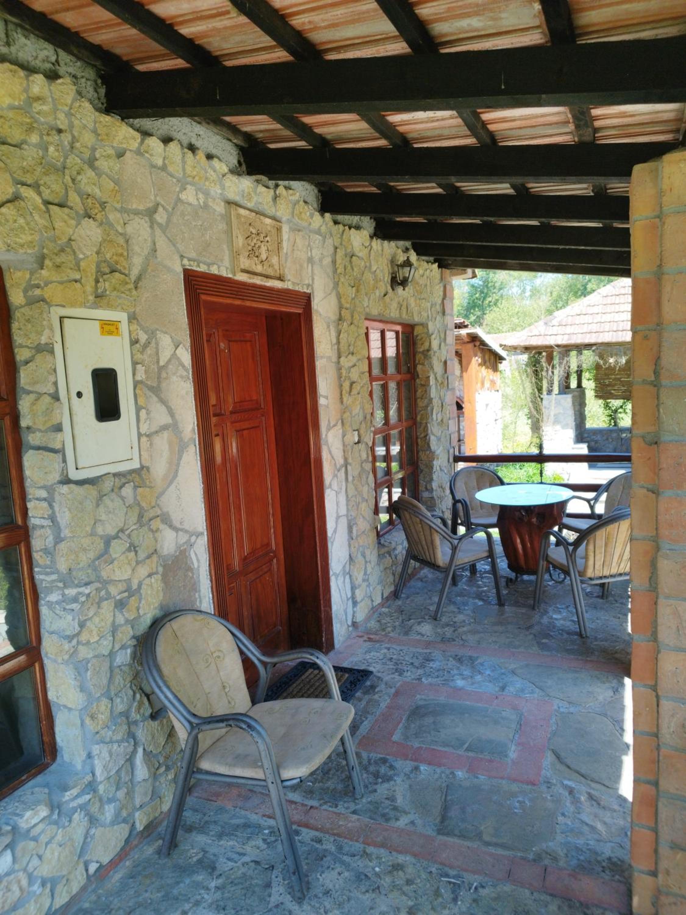 One-Bedroom House photo 2