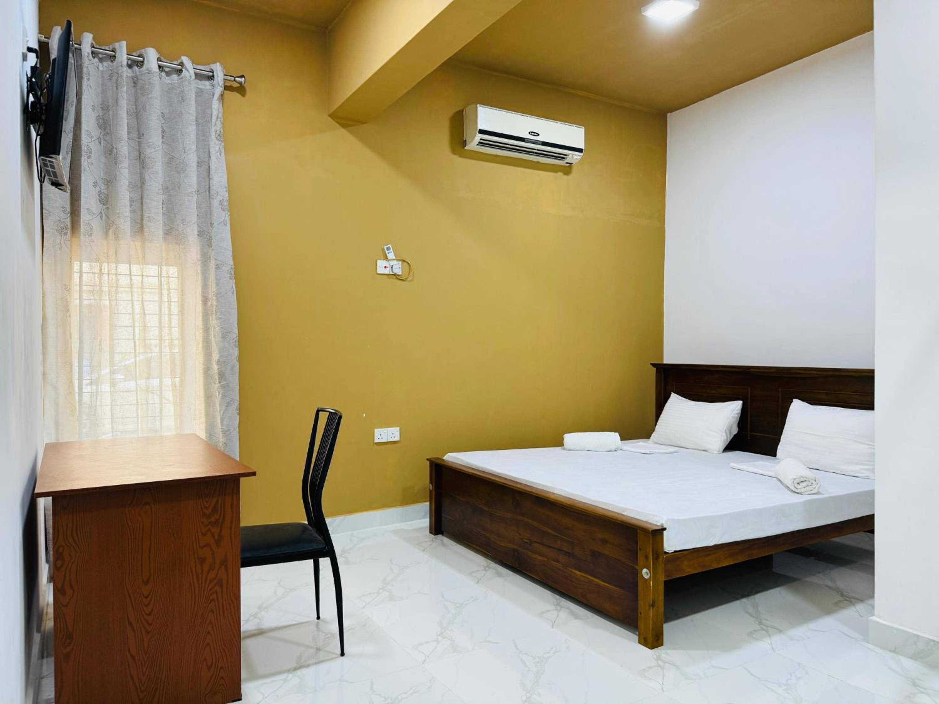 Double Room with Private Bathroom photo 1