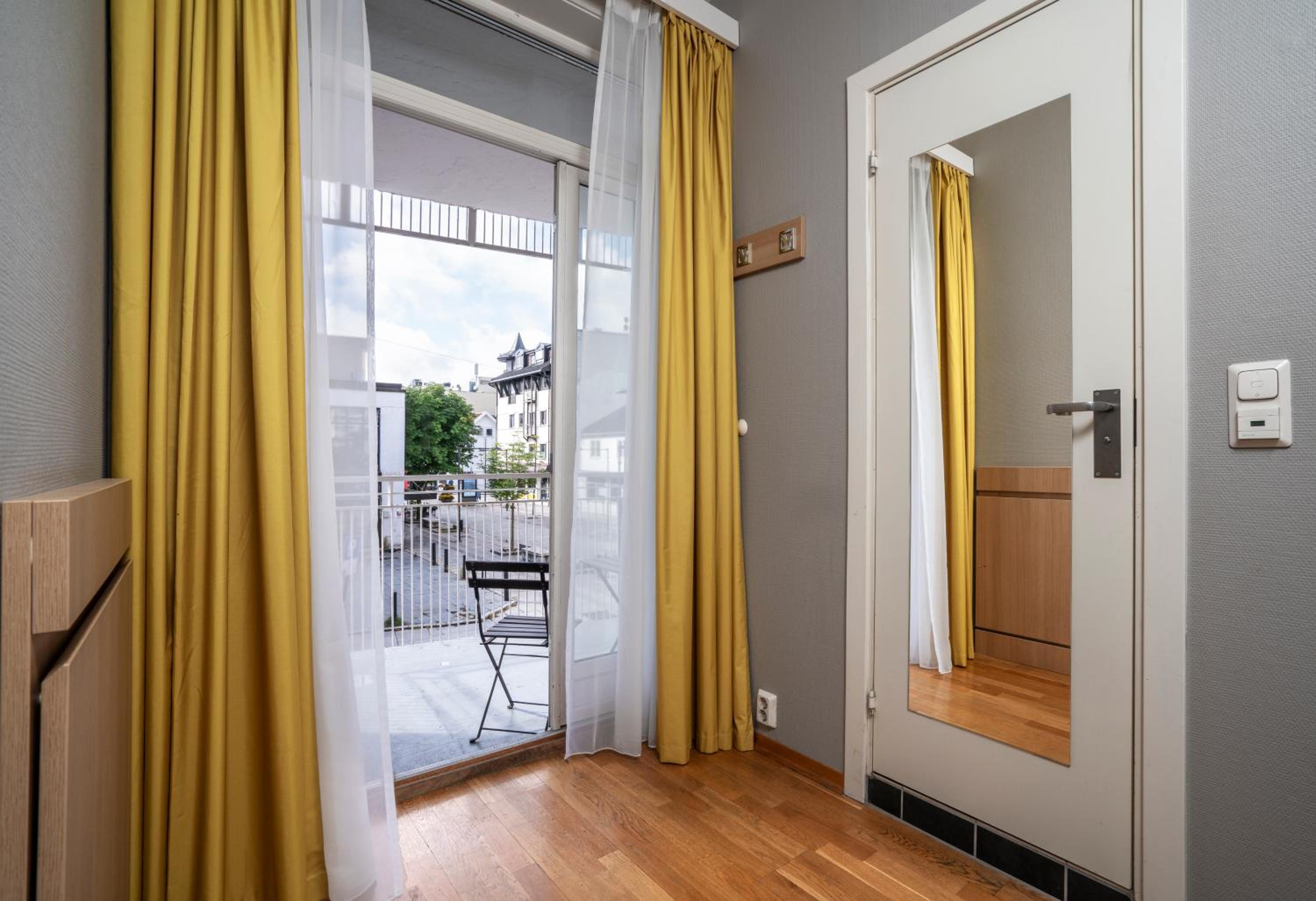 Business Double Room - Photo 4