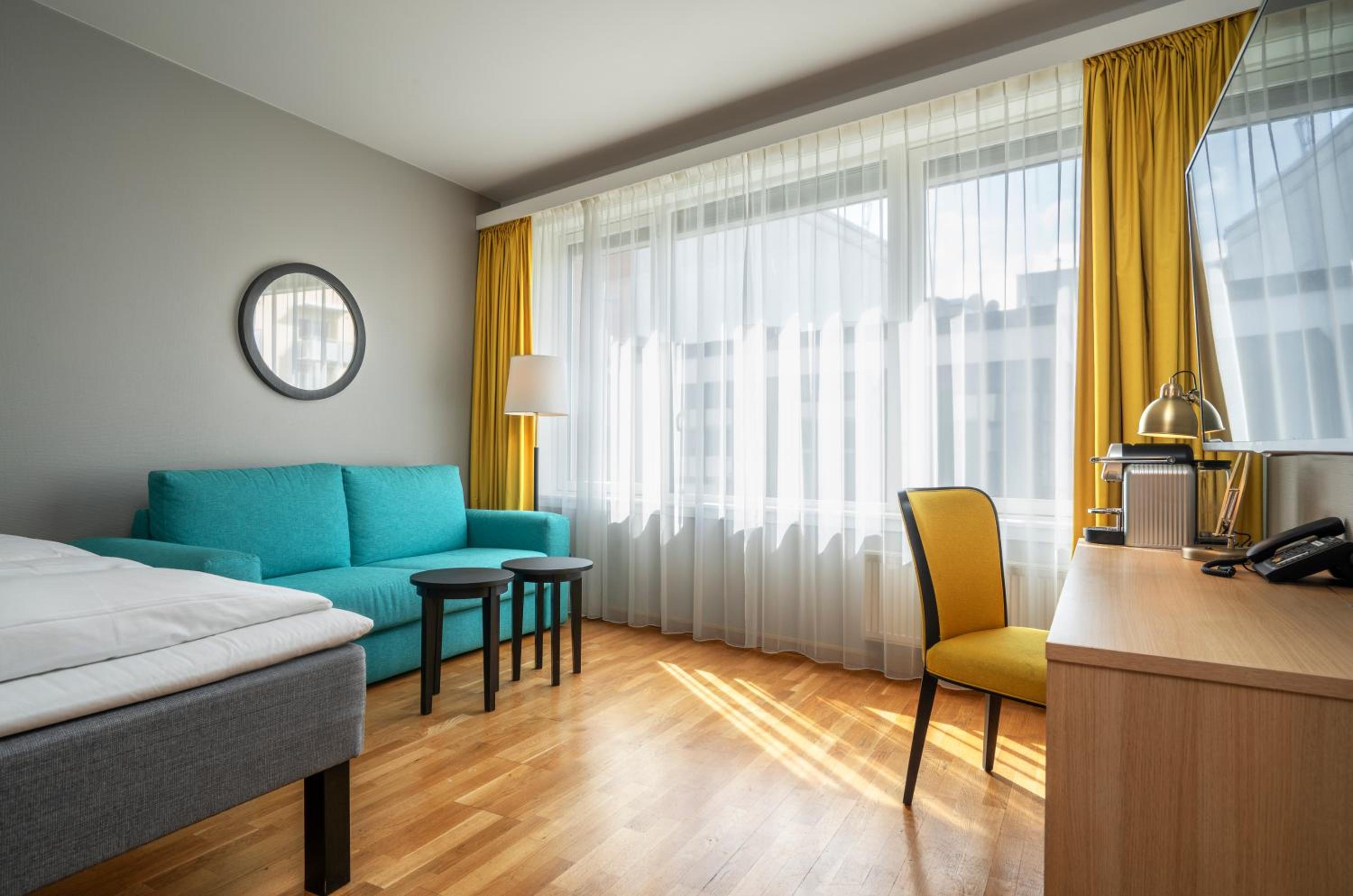 Business Double Room - Photo 3
