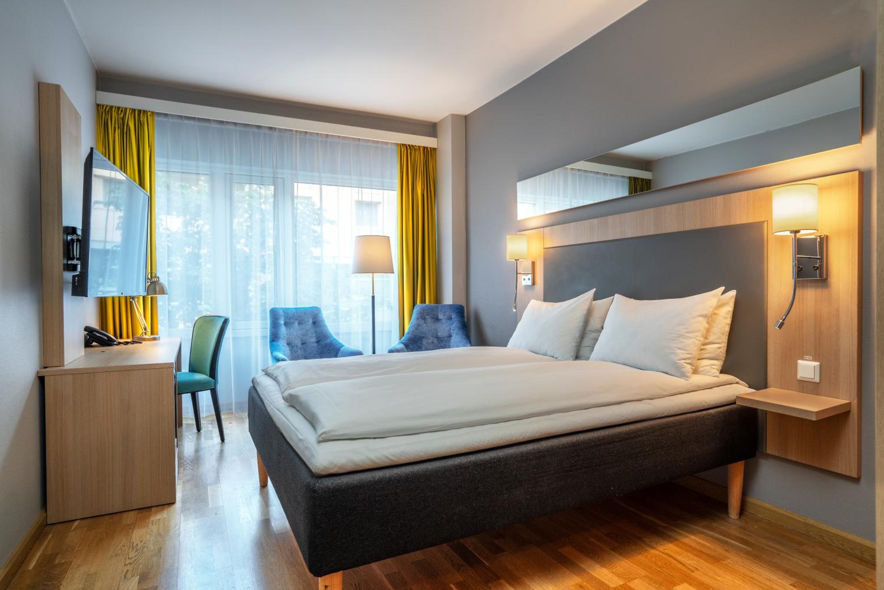 Standard Double Room - Photo 3
