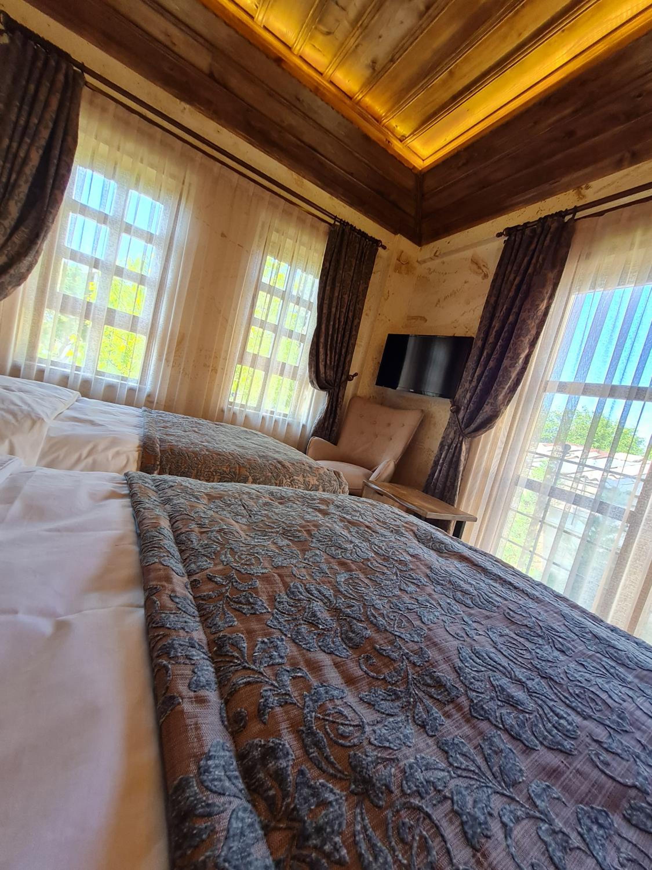 Deluxe Room - Photo 1