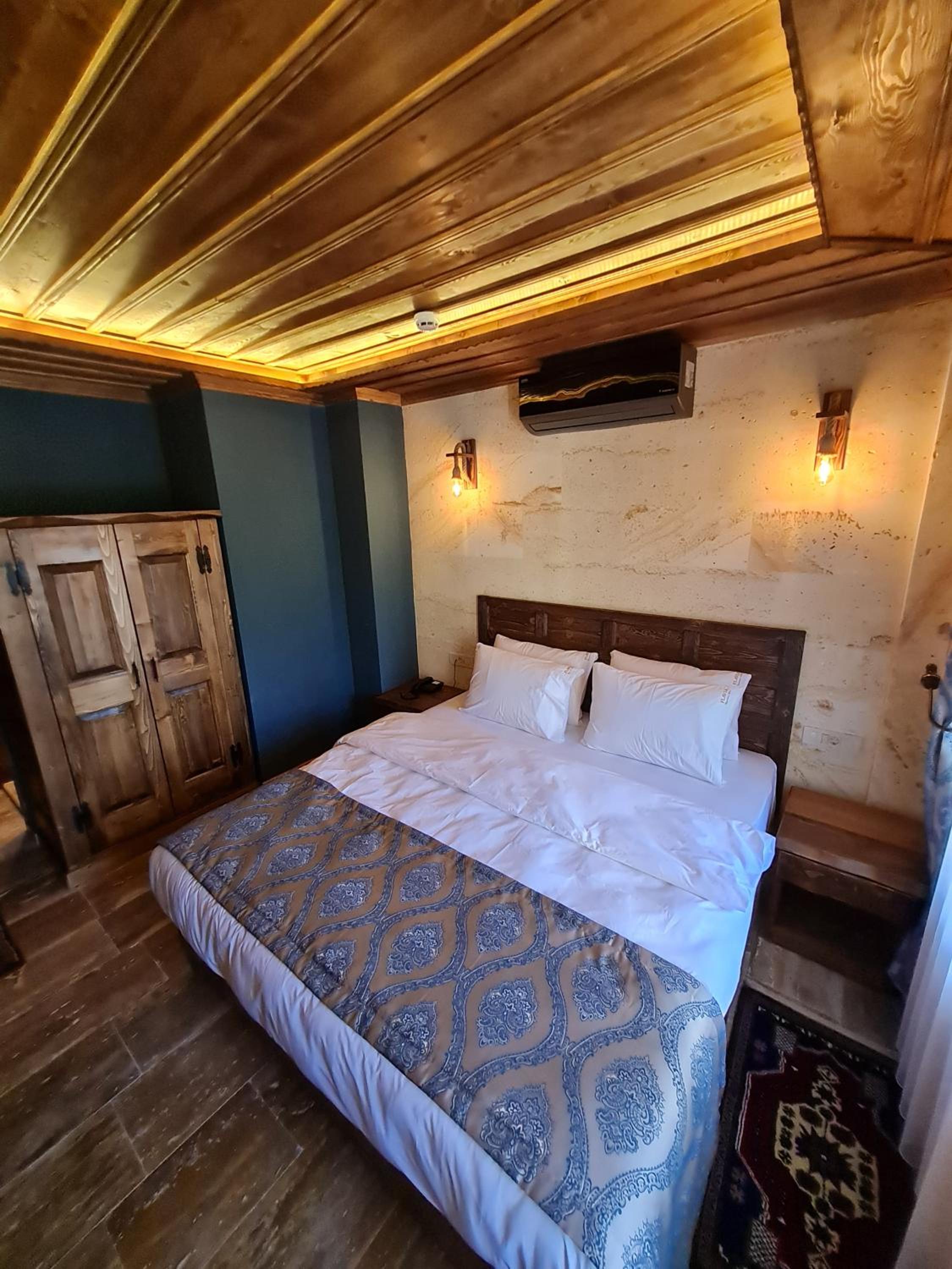 Superior Double Room - Photo 1