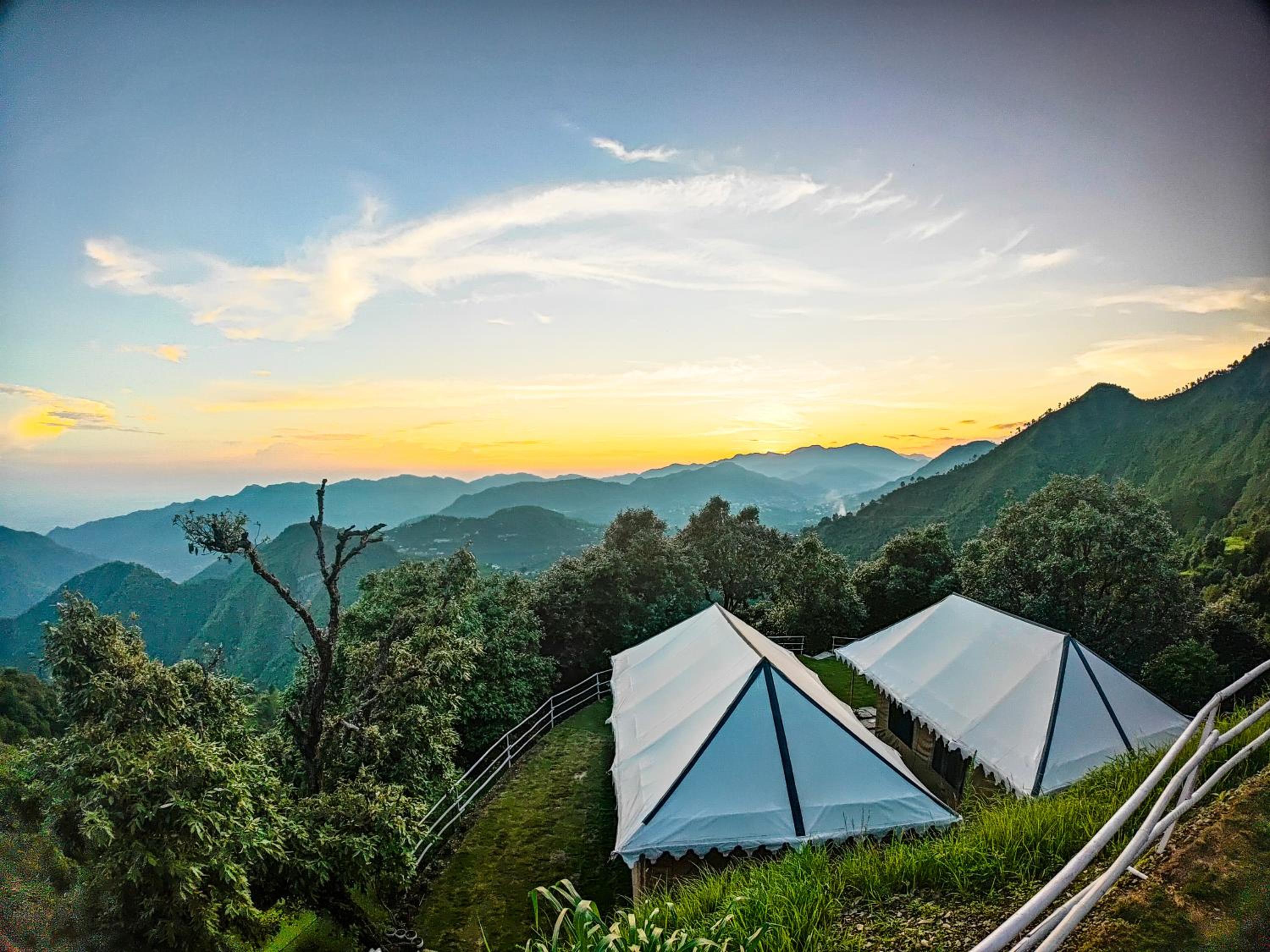 Deluxe Swiss Glamp photo 1