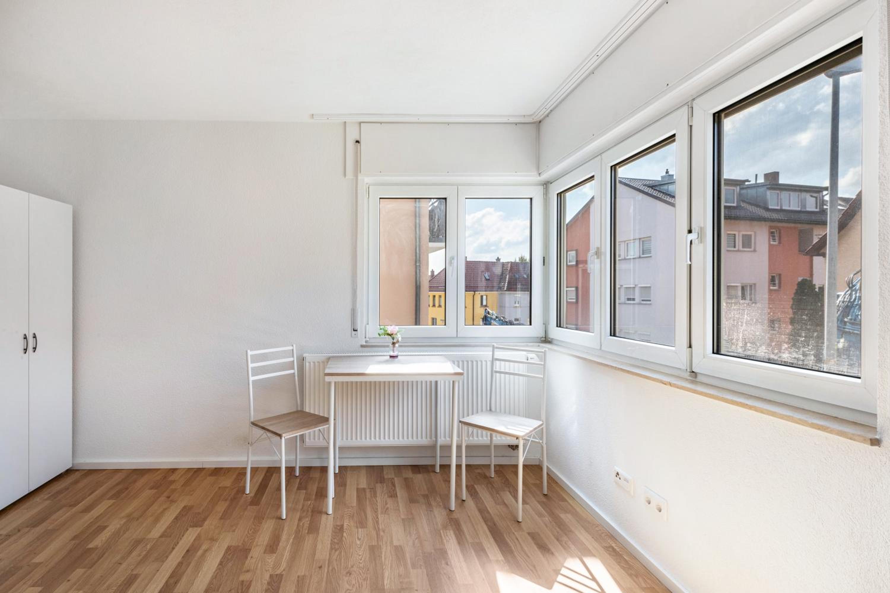 Three-Bedroom Premium Apartment with Balcony photo 2