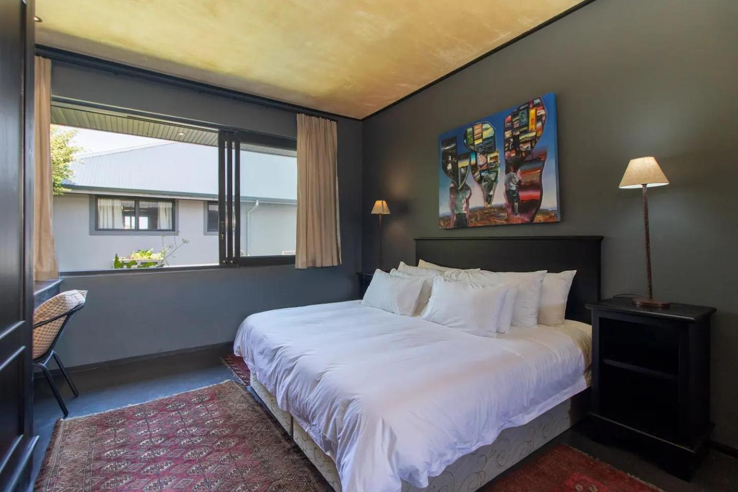 Four-Bedroom House photo 1