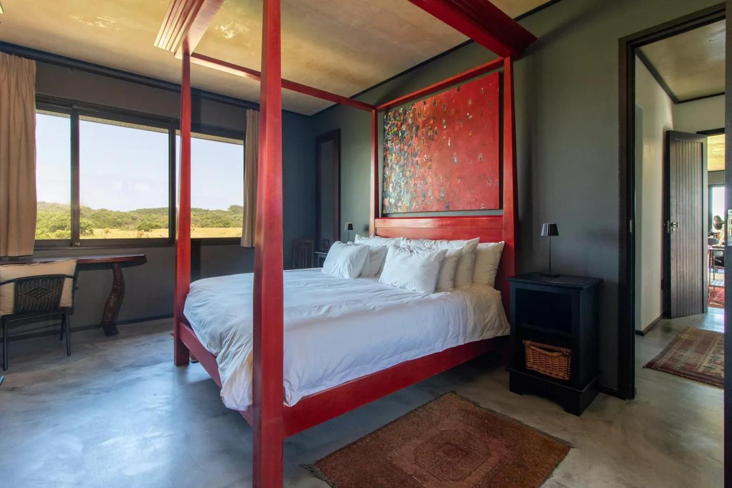 Four-Bedroom House photo 2