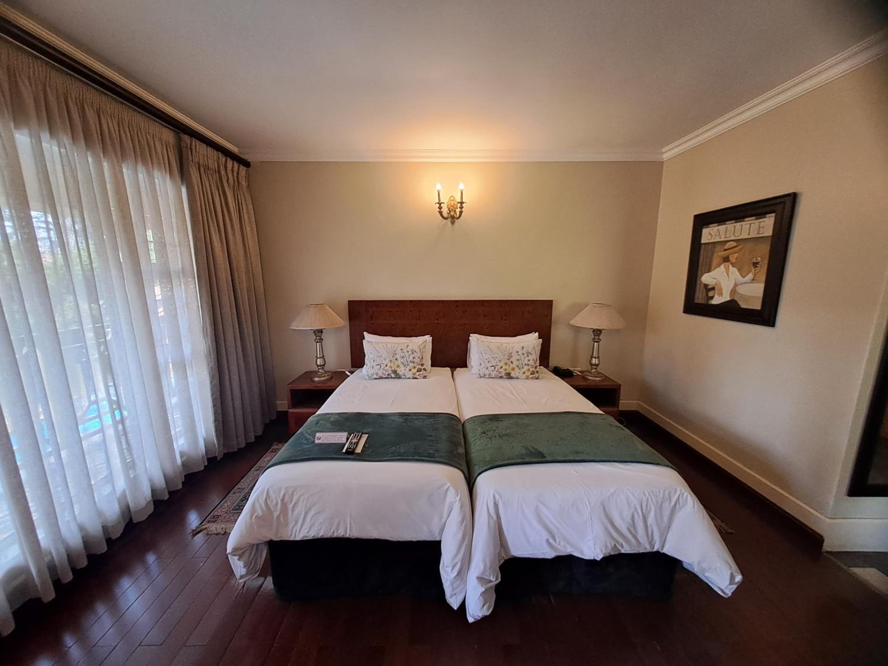 Standard Lodge Room - Photo 6