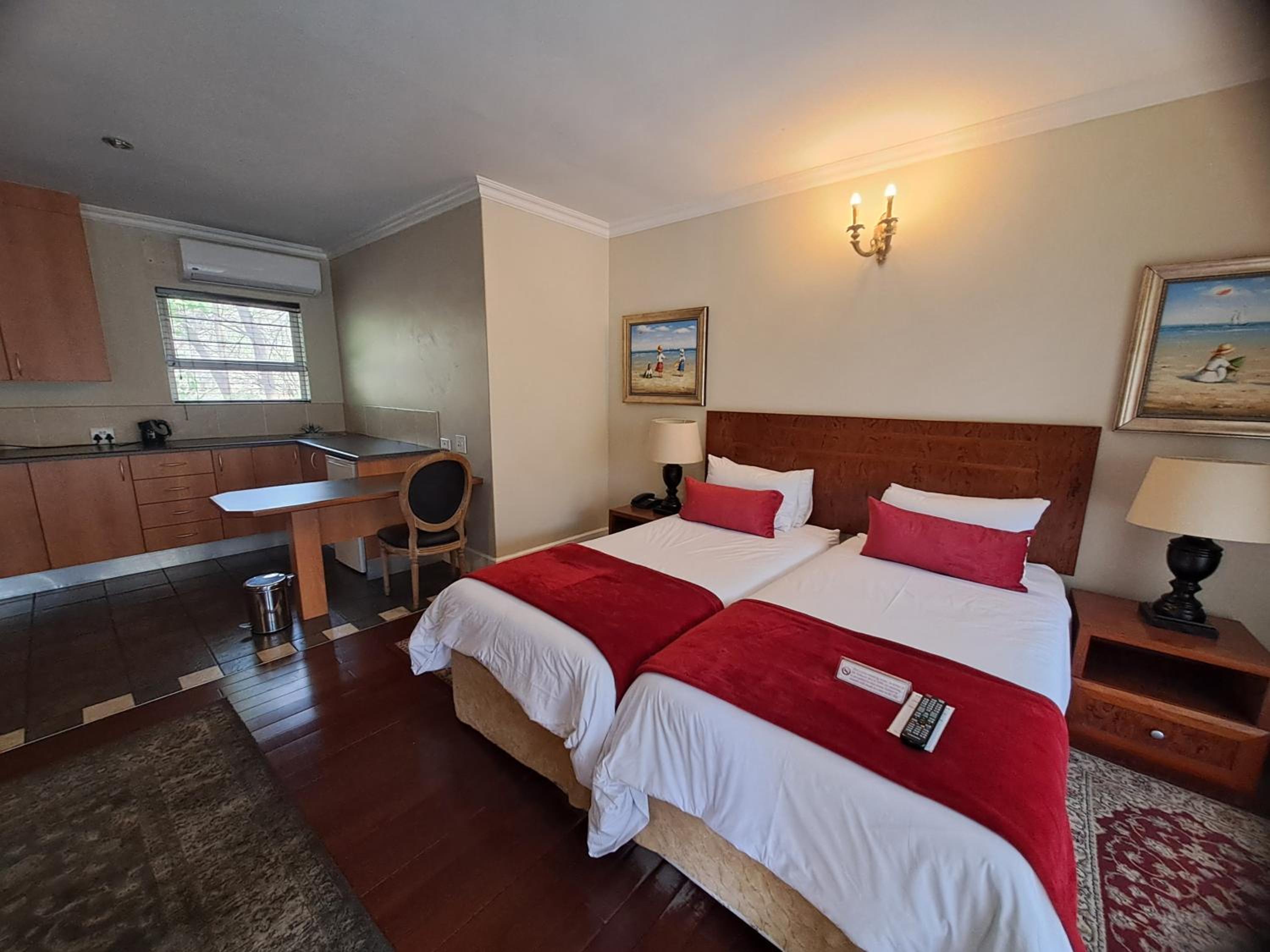 Standard Lodge Room - Photo 5
