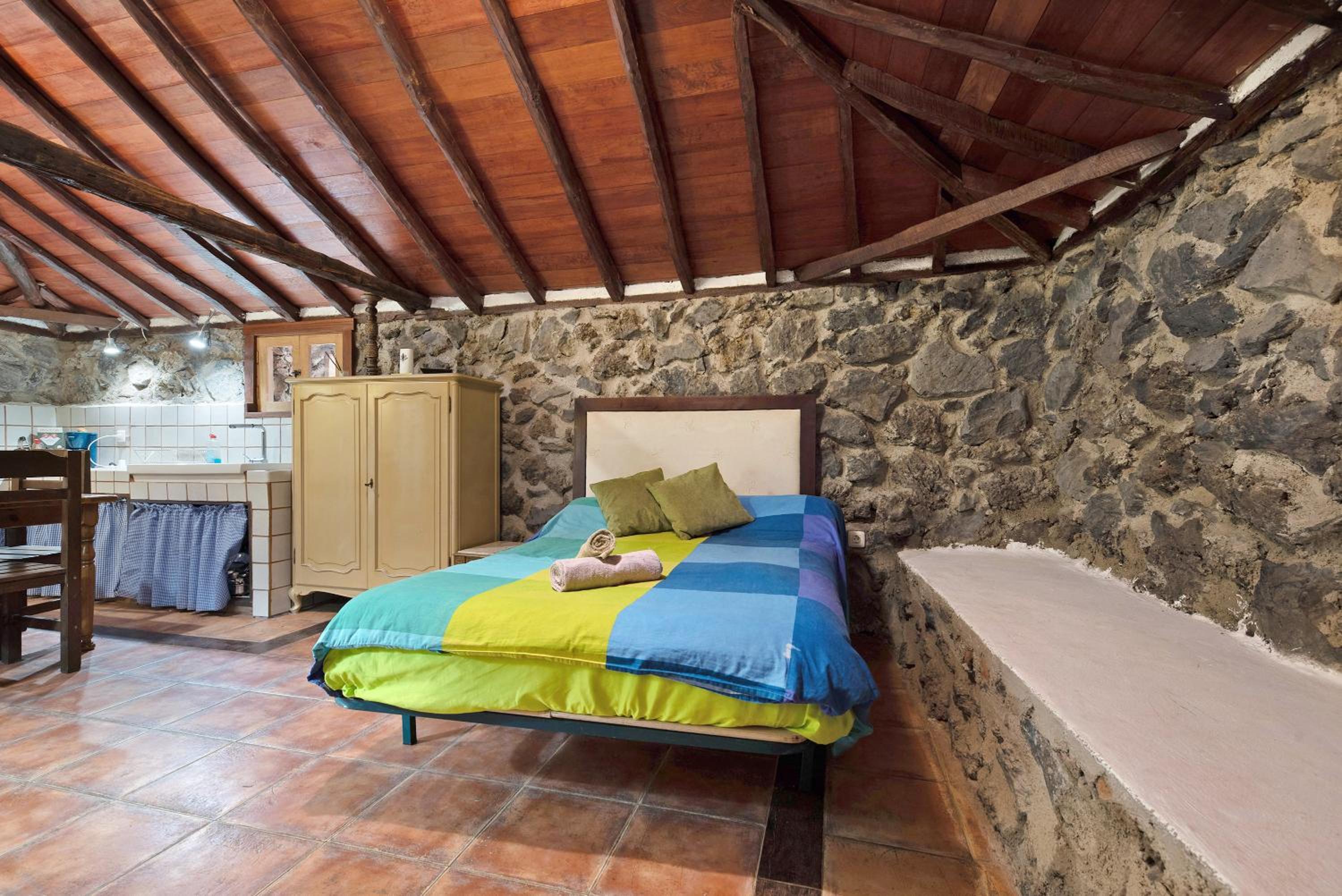 Estudio con vista al mar