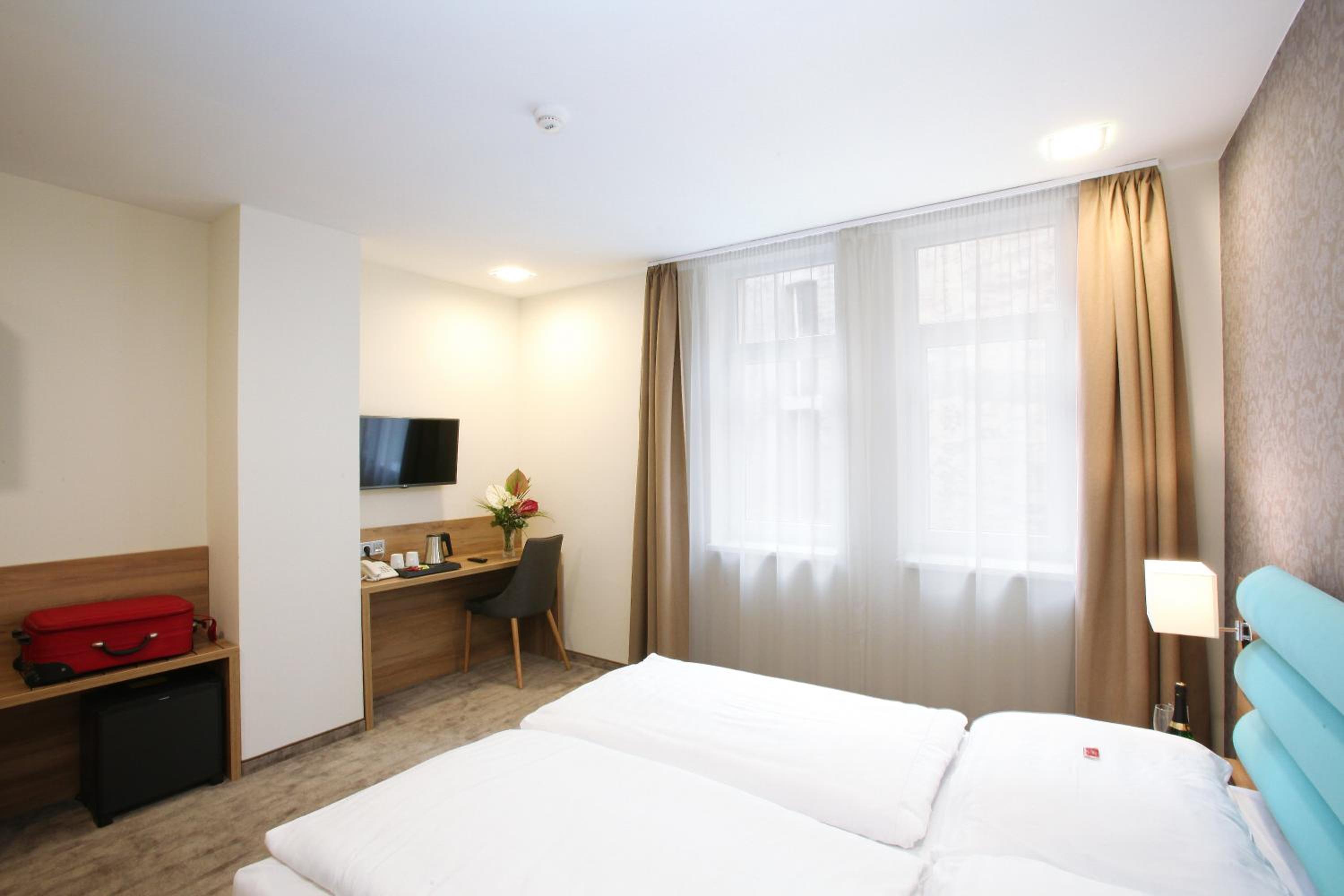 Superior Double Room - Photo 6