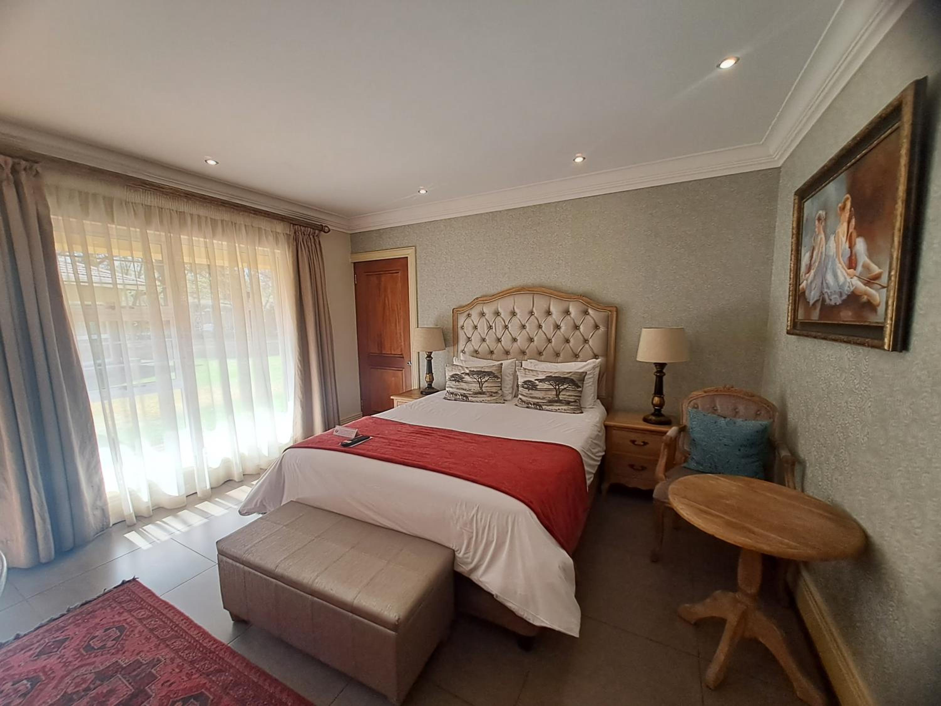Luxury Lodge Room - Disability Access