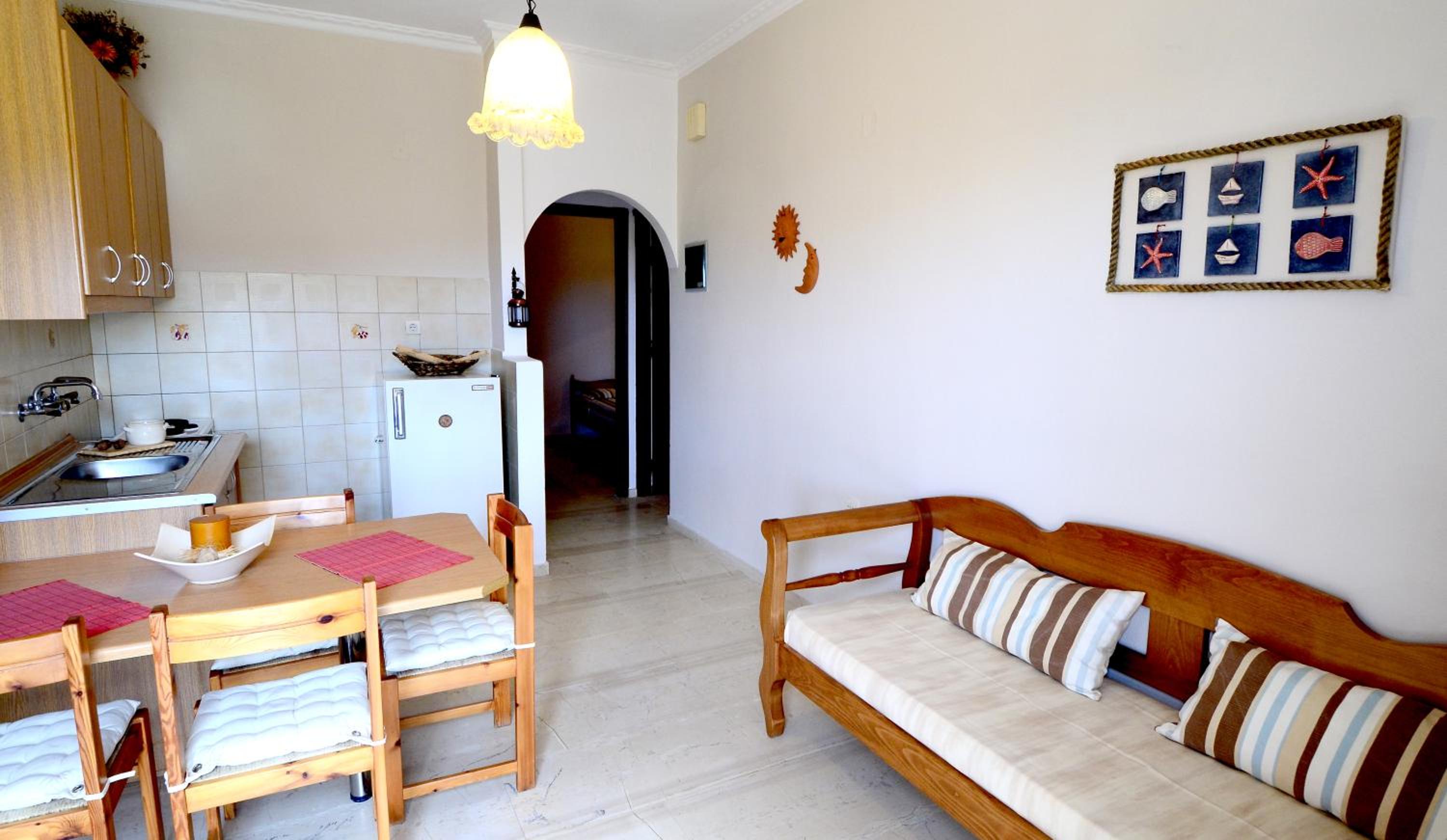 Two-Bedroom Apartment (4-5 Adults) photo 3