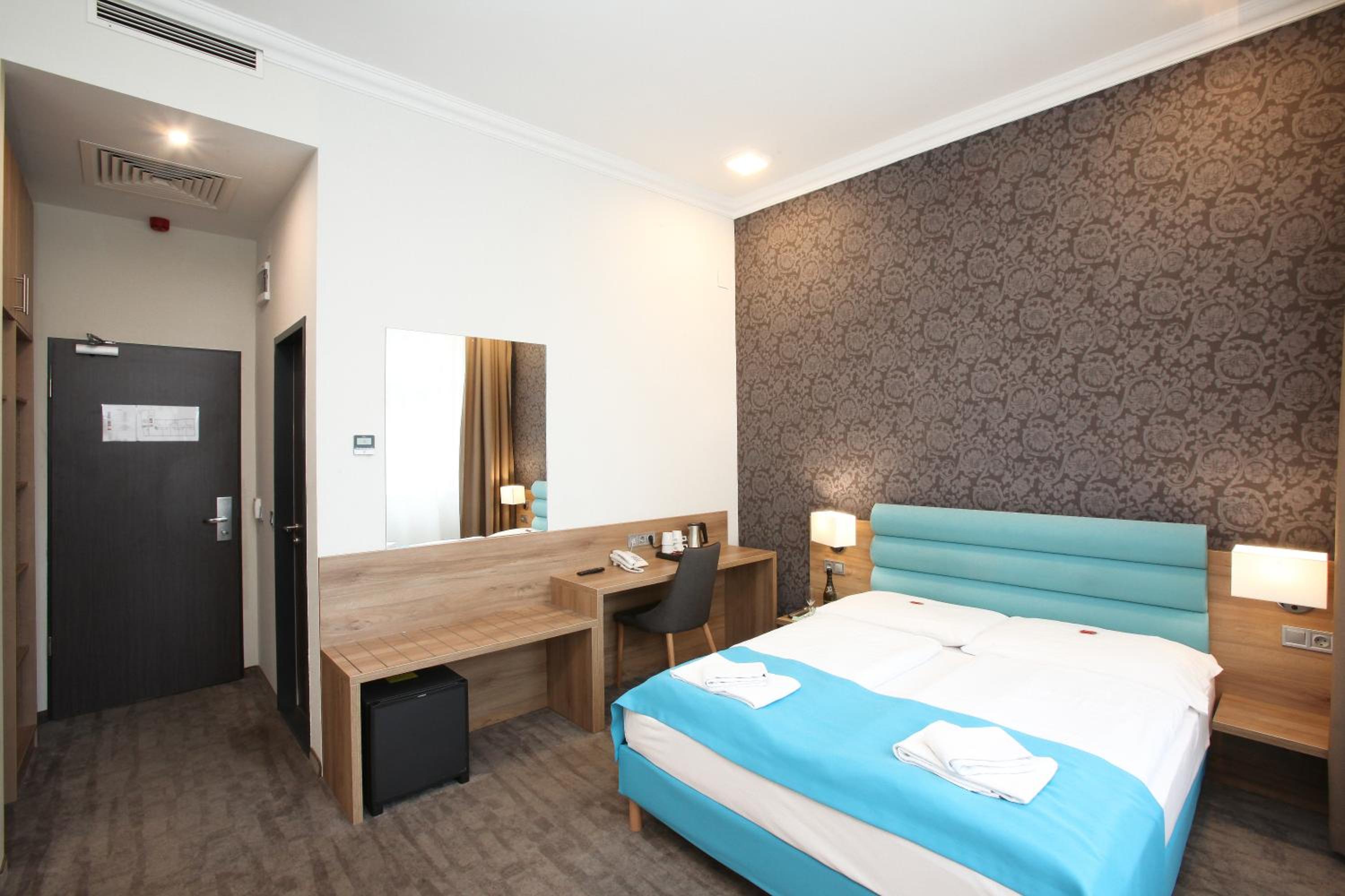 Superior Double Room - Photo 1