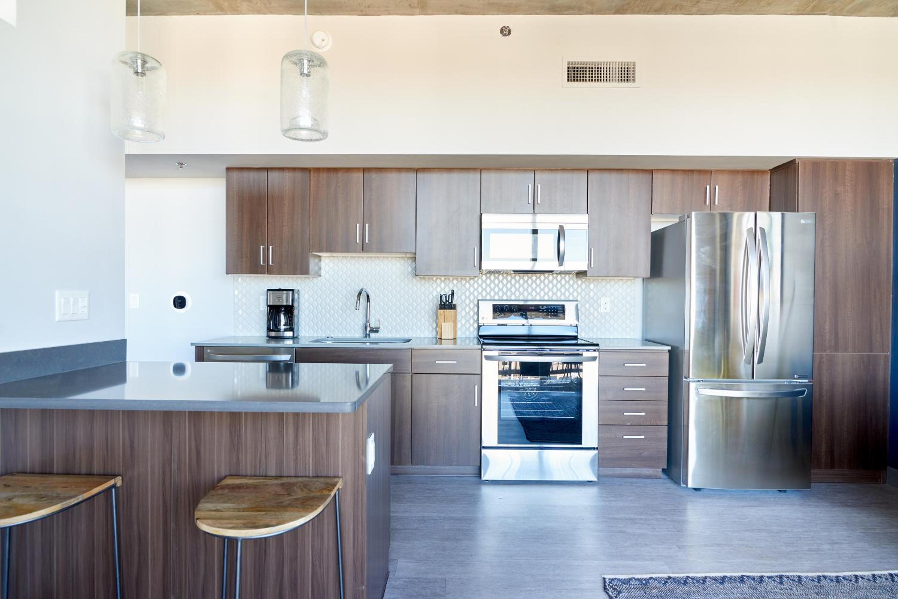 Studio Apartment With Balcony photo 2