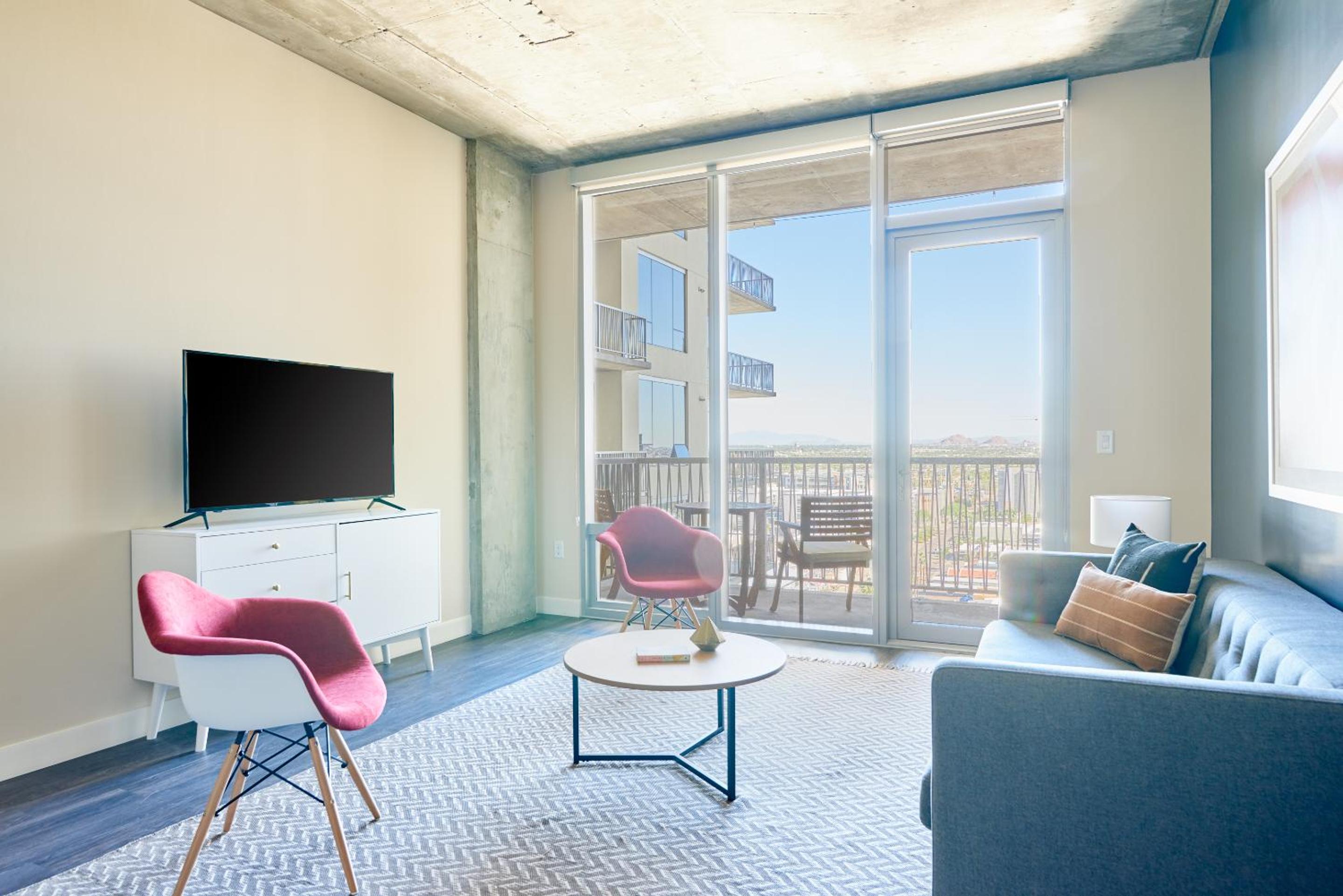 One-Bedroom Deluxe Apartment