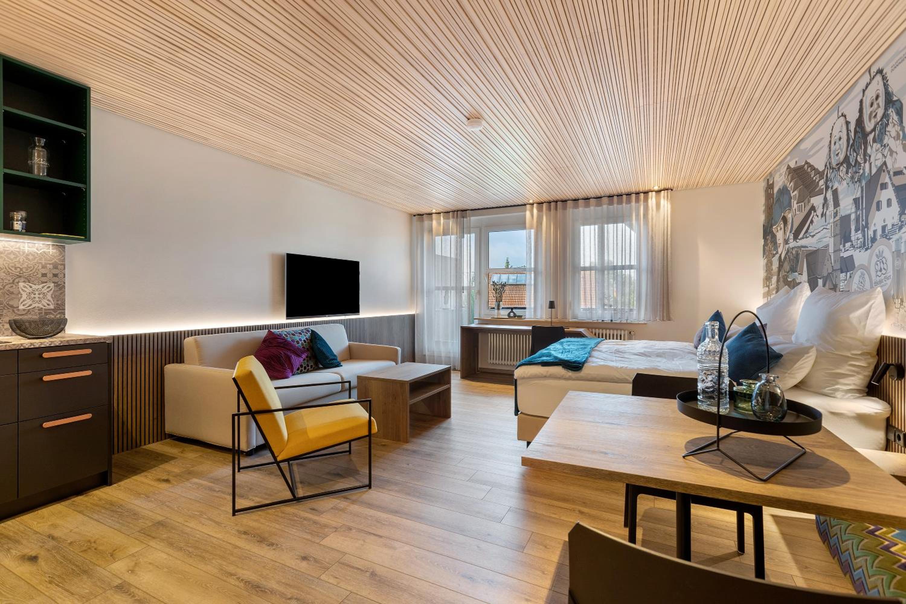 Superior One-Bedroom Apartment with Balcony