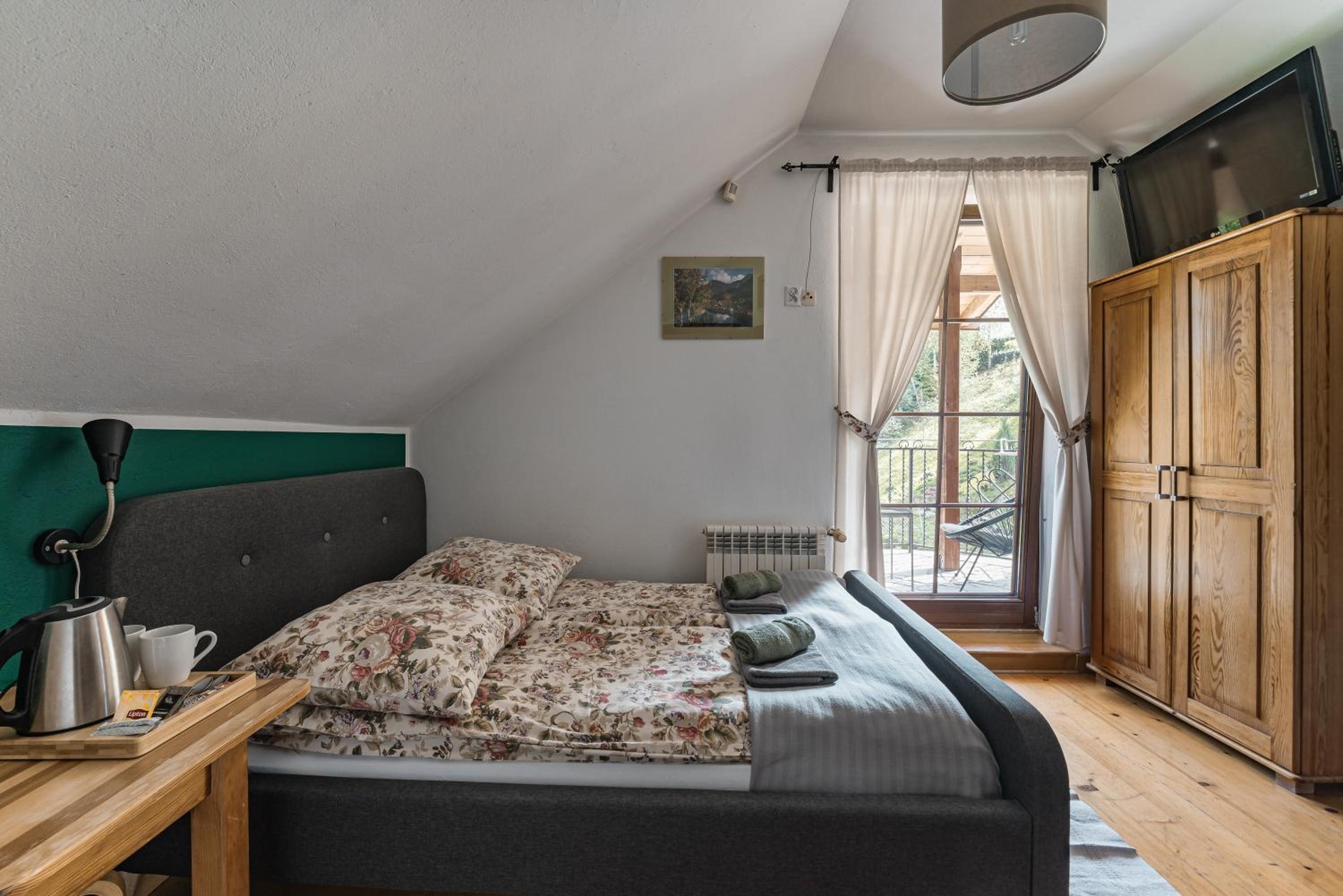 Double Room with Private Bathroom photo 1