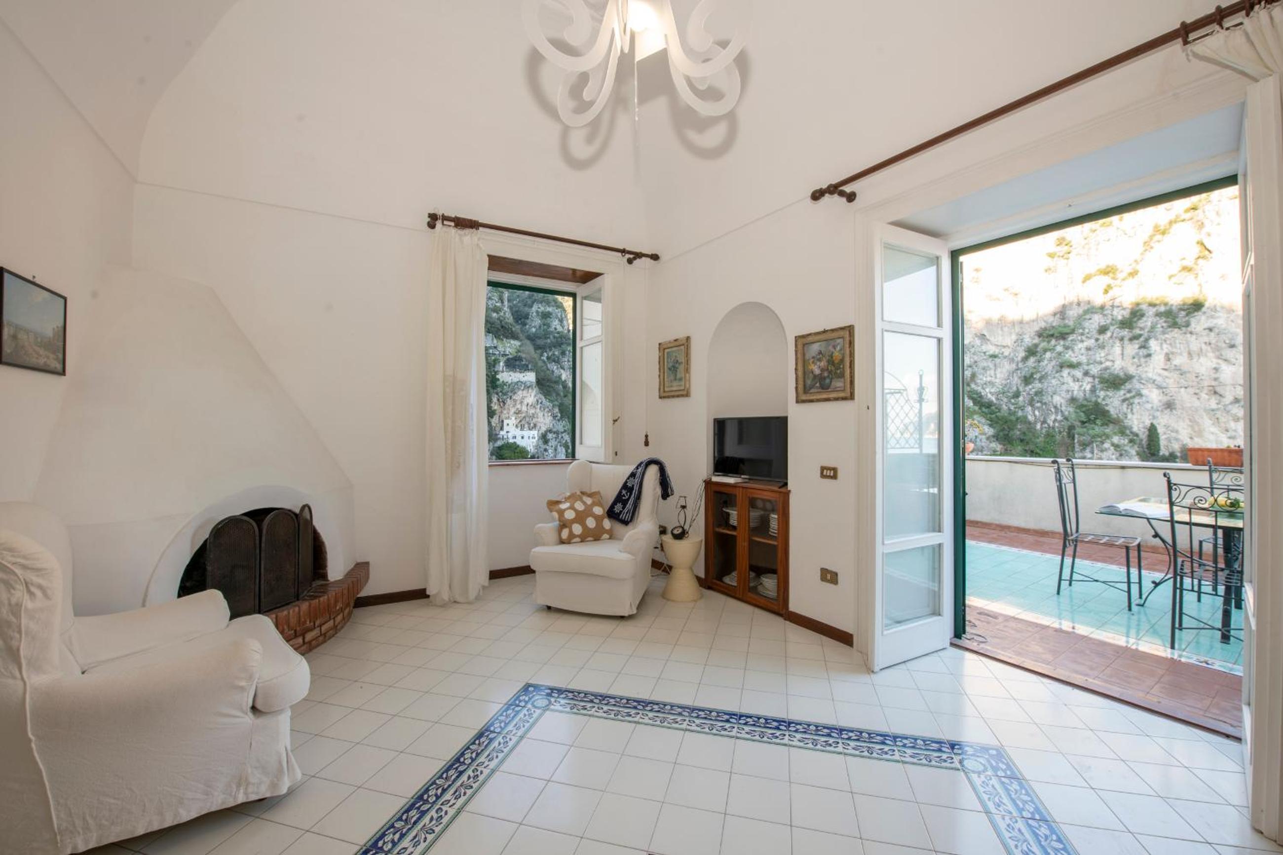 Two-Bedroom House photo 2