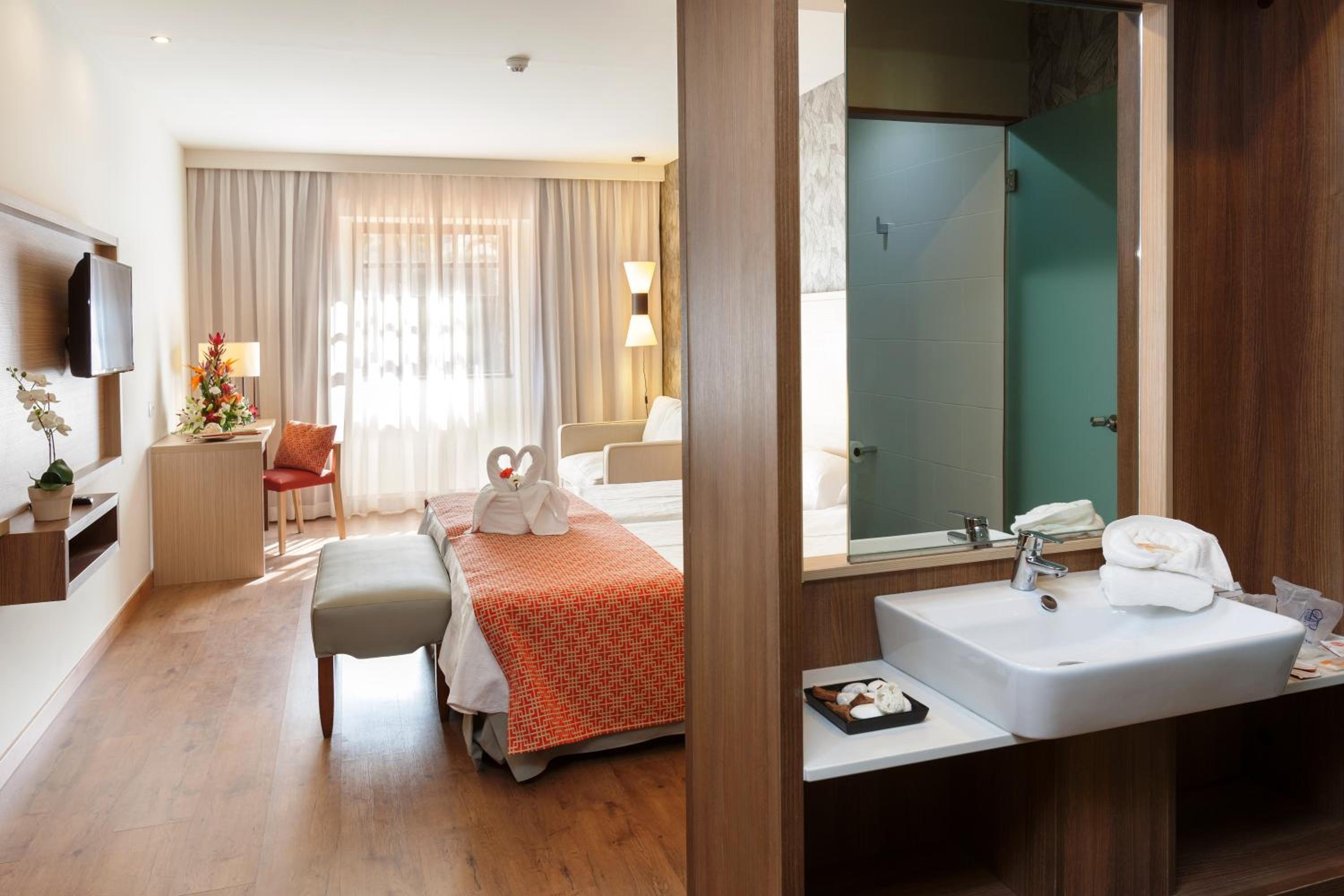Superior Double Room - Photo 4