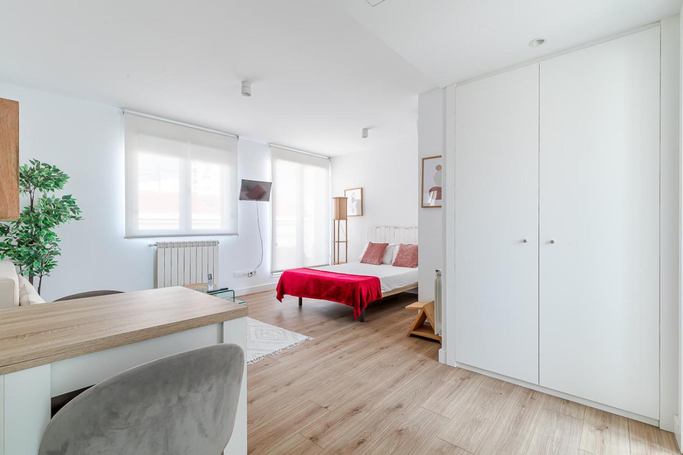 Apartamento Estudio con Balcón
