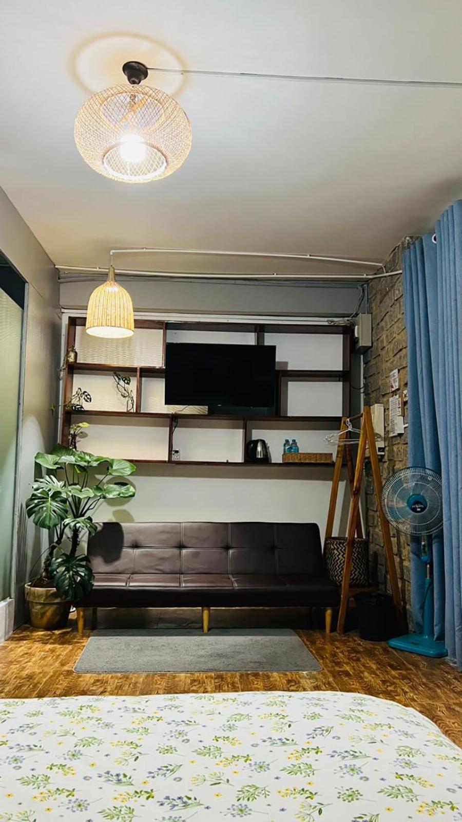 Standard Double Room - Photo 11