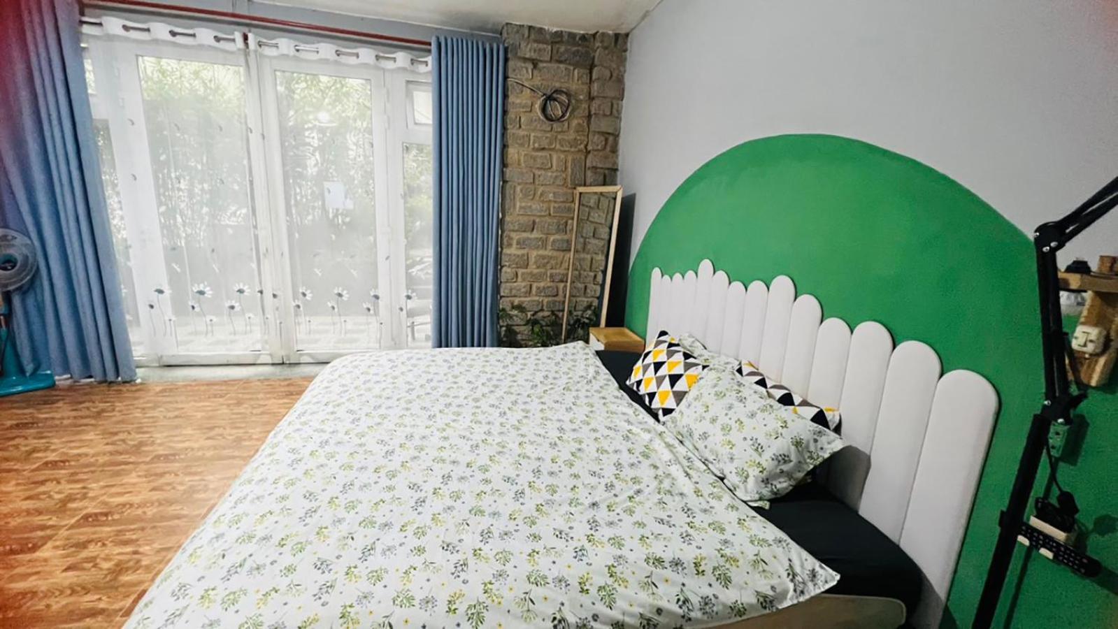 Standard Double Room - Photo 12