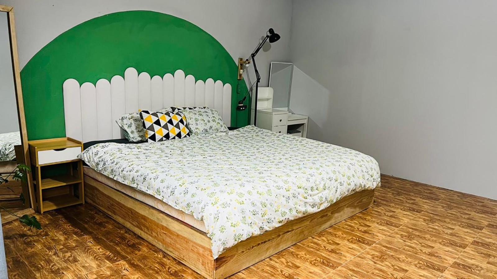 Standard Double Room - Photo 13