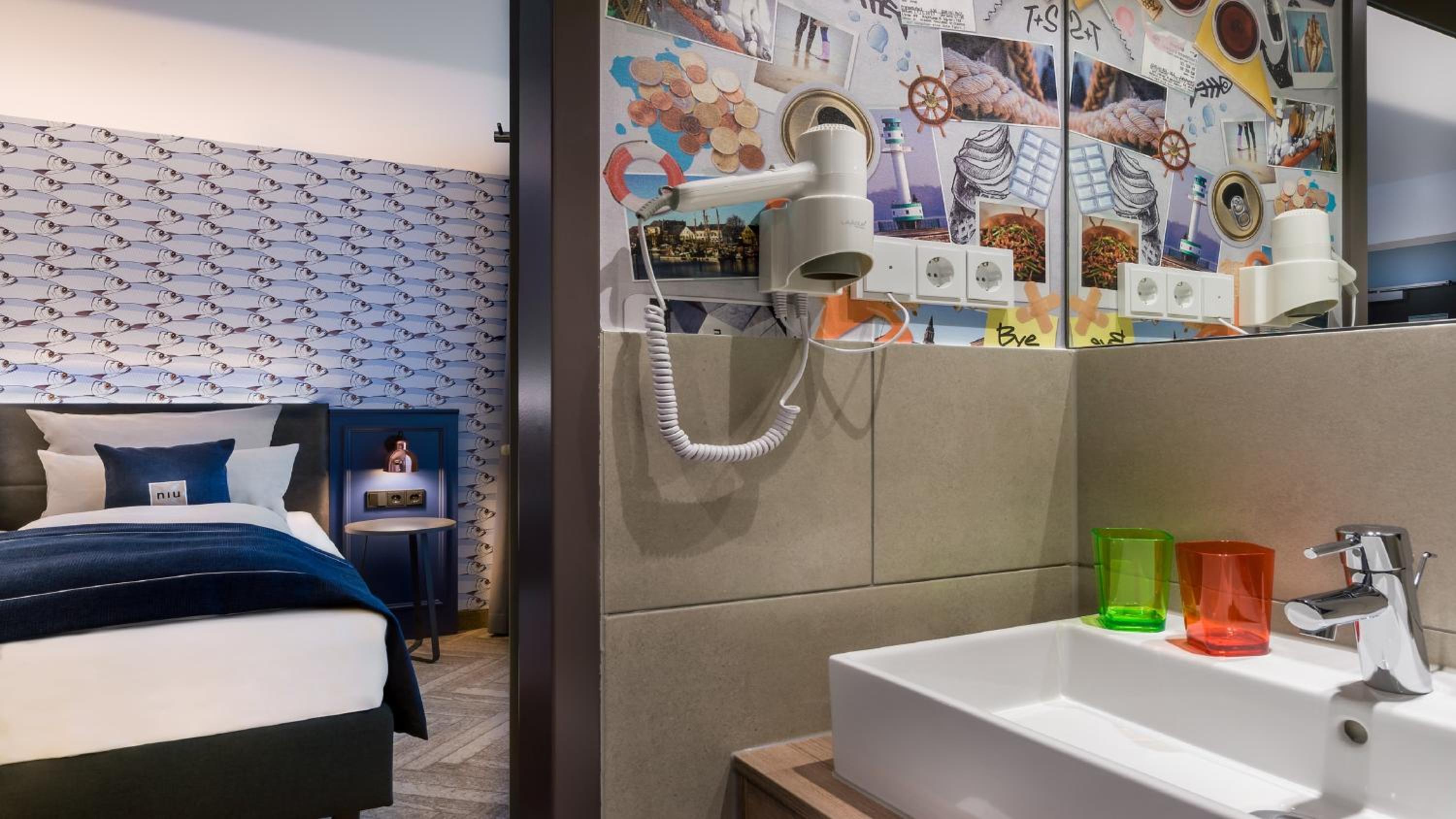 Premium Queen room with single sofa bed