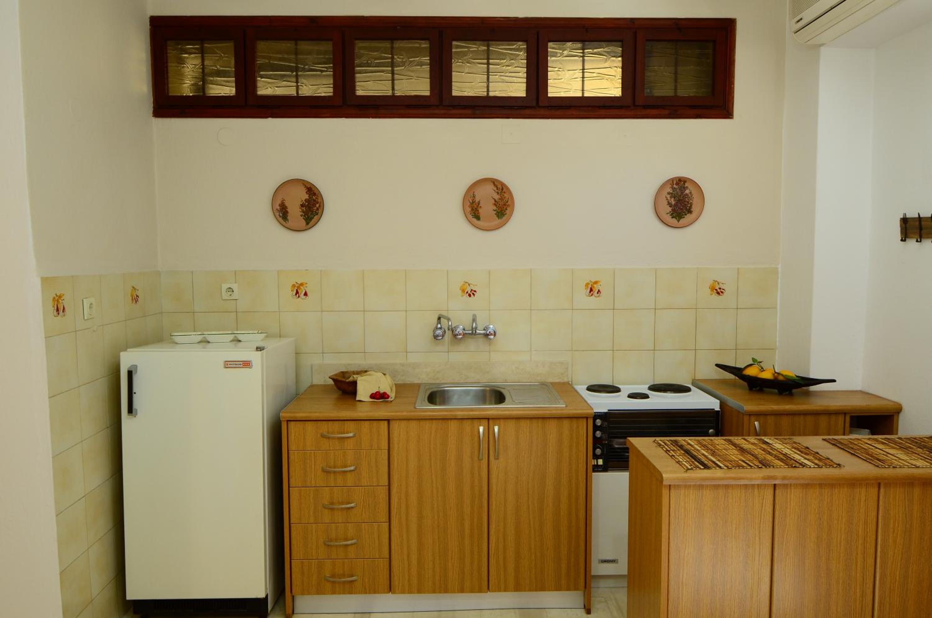 Two-Bedroom Apartment (4-5 Adults) photo 2