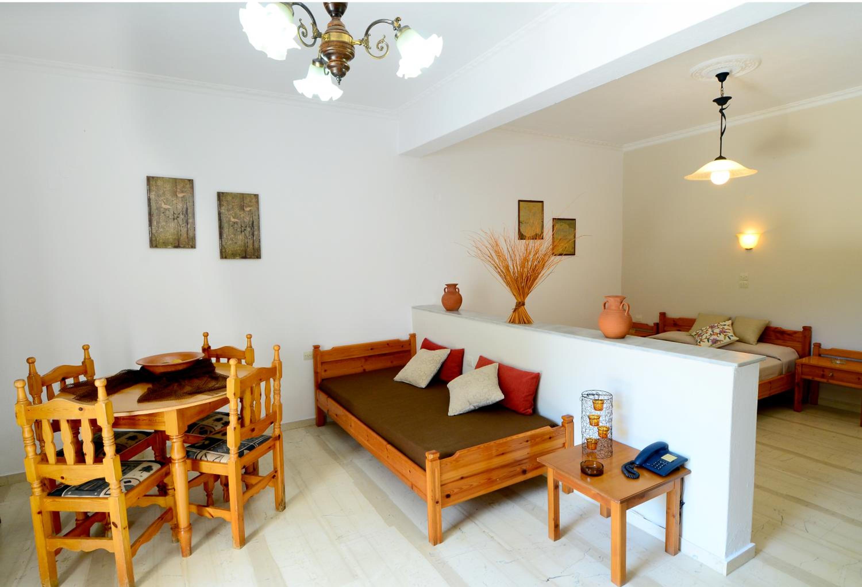 Two-Bedroom Apartment (4-5 Adults) photo 1