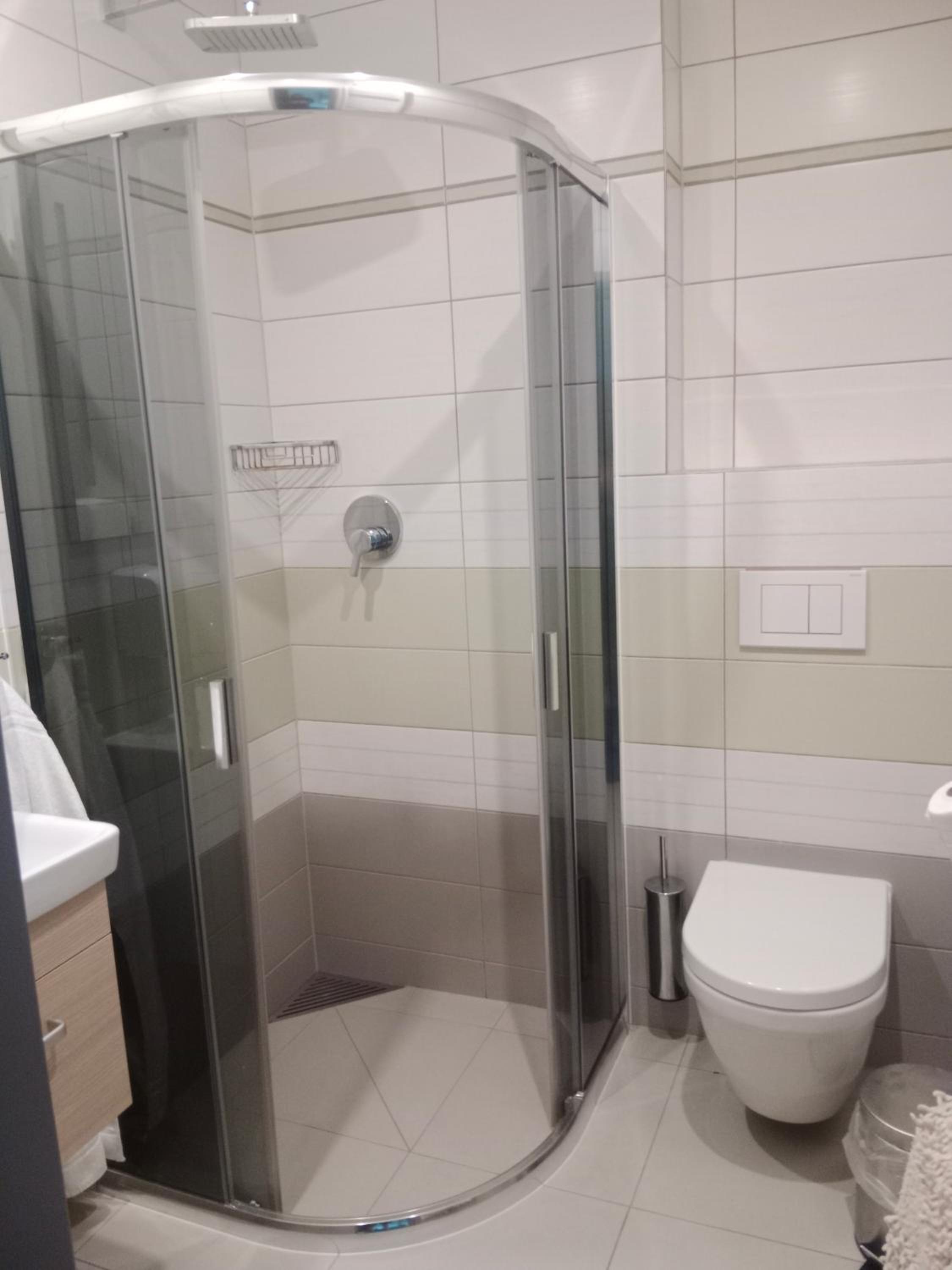 Quadruple Room with Private Bathroom photo 2