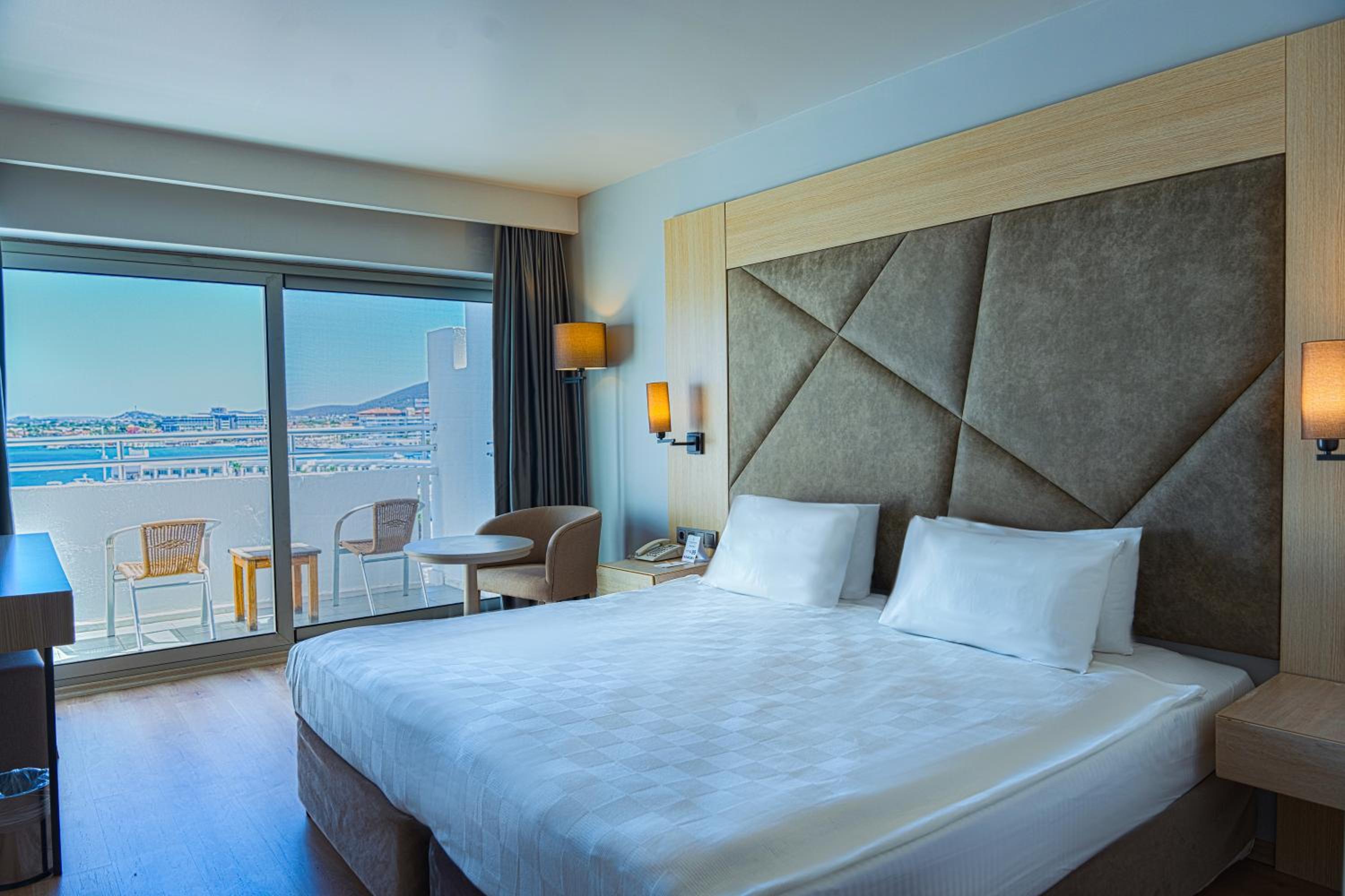 Superior Double Room with Sea View - Photo 1