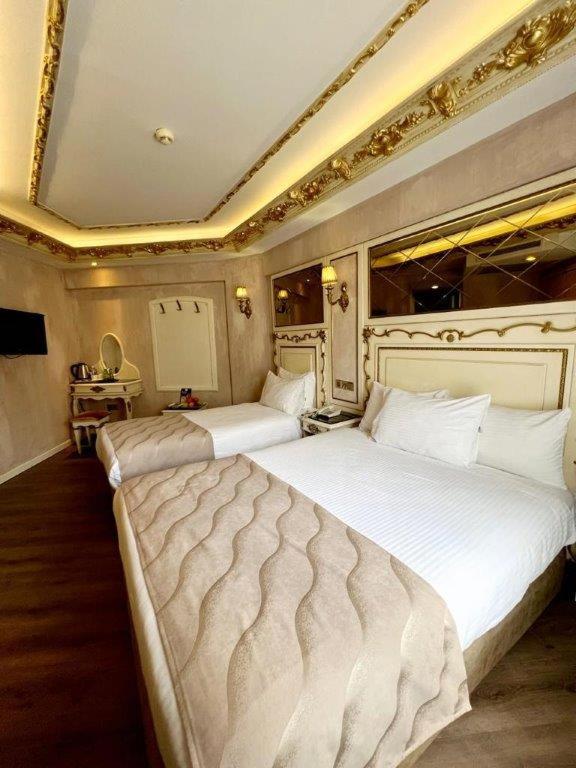 Luxury Triple Room photo 3