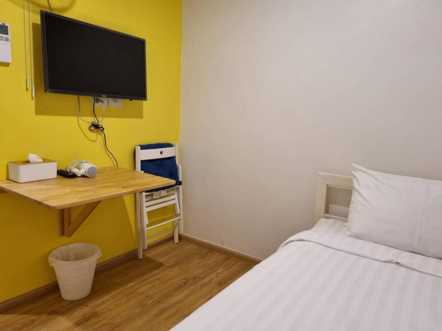 Budget Single Room No Window