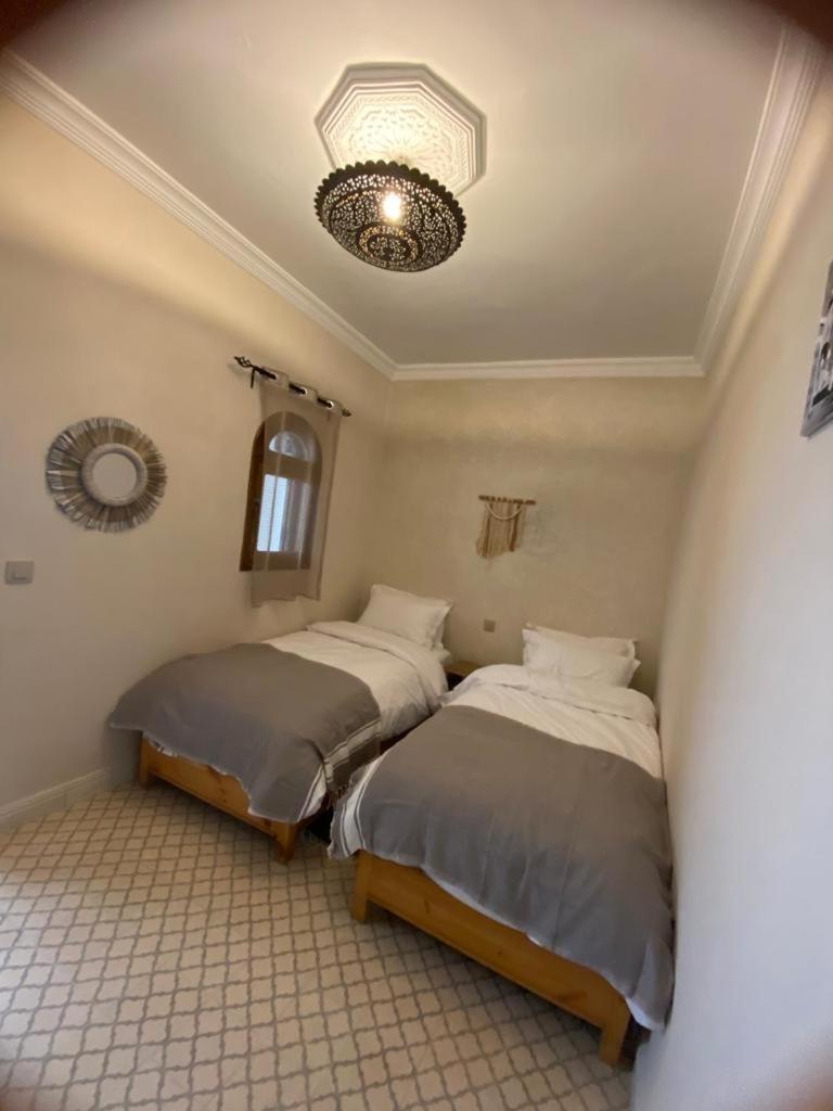 Twin Room with Private External Bathroom photo 2