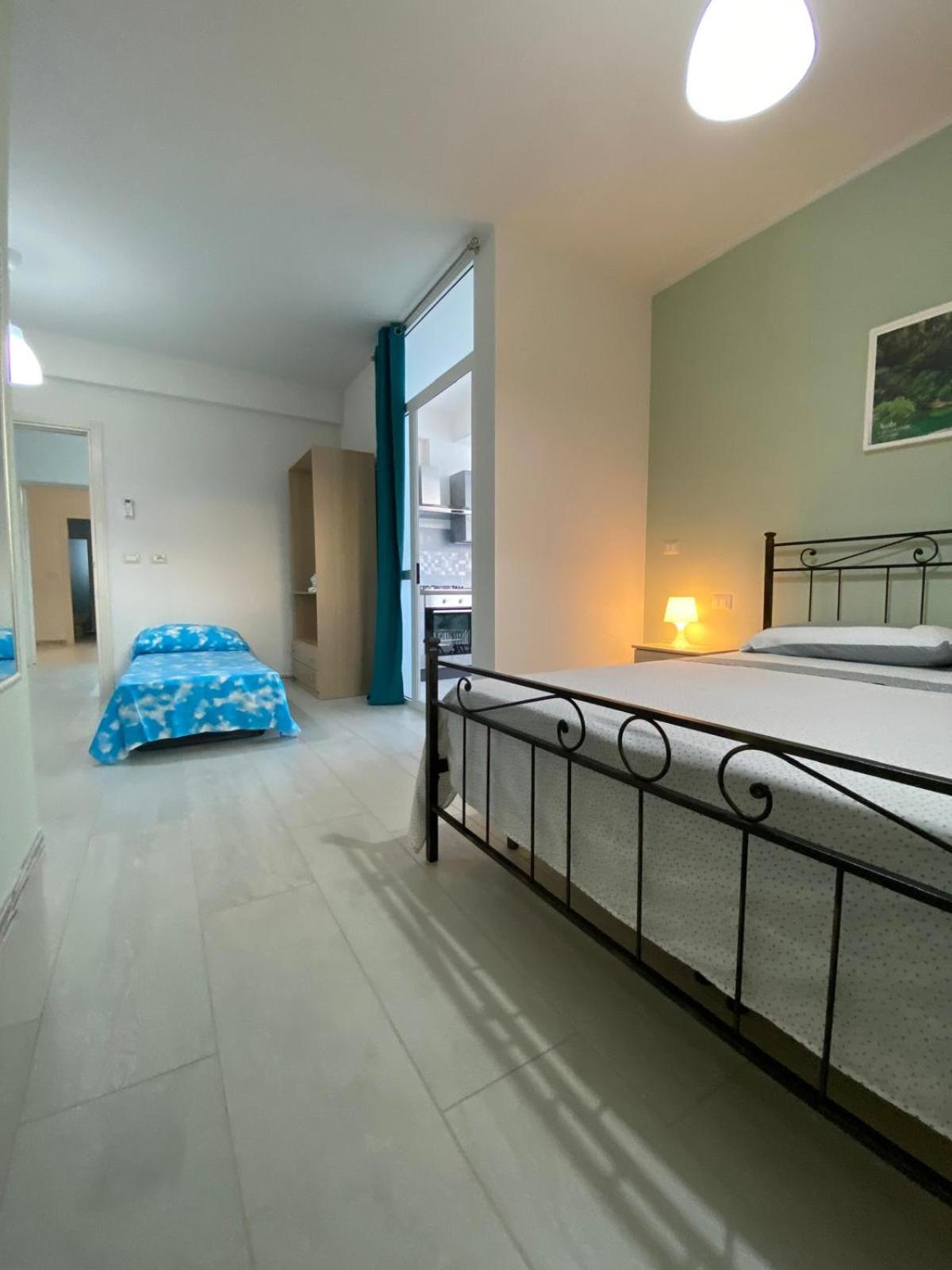 Large Double Room photo 2
