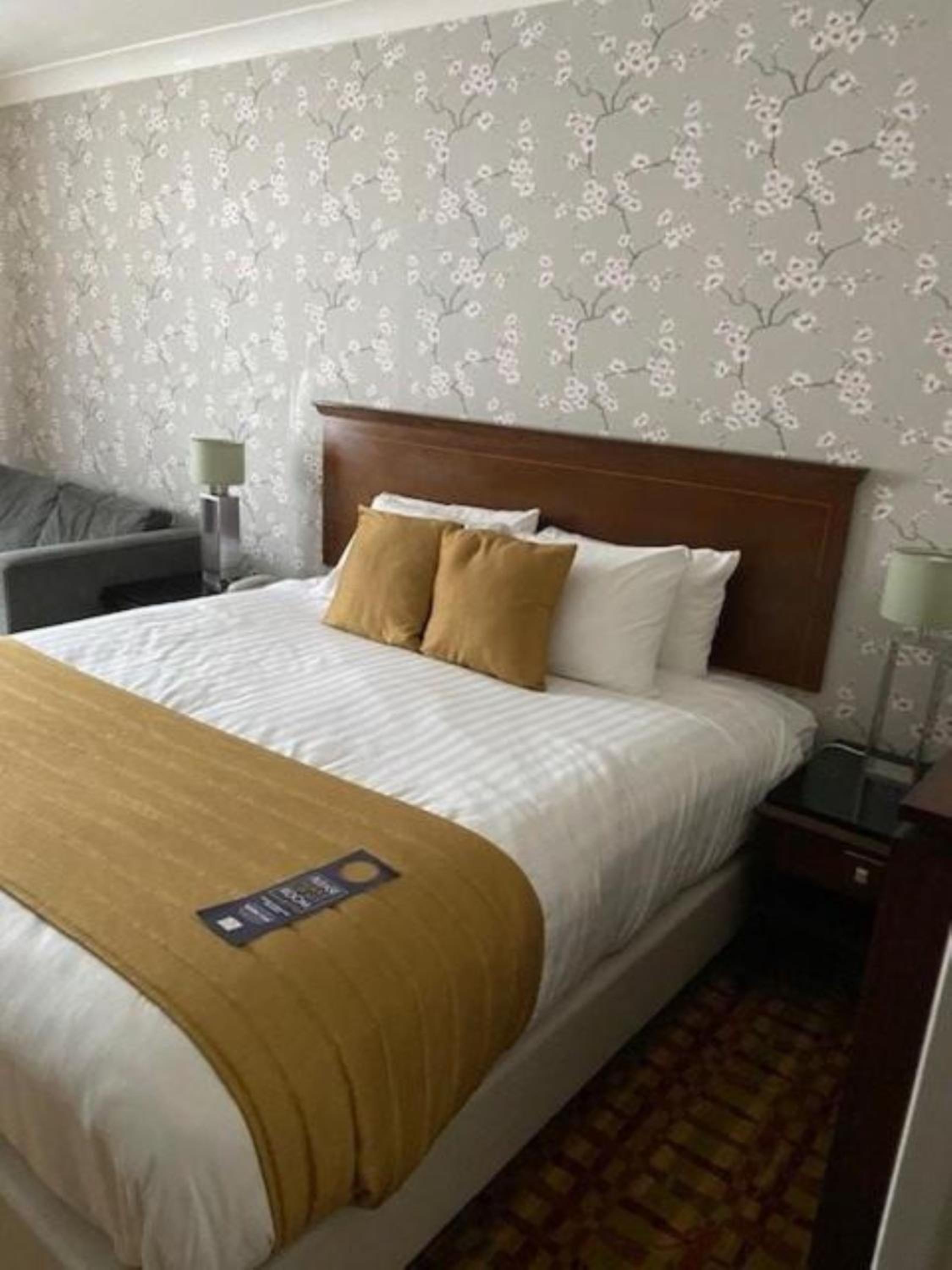 Standard Double Room - Photo 2