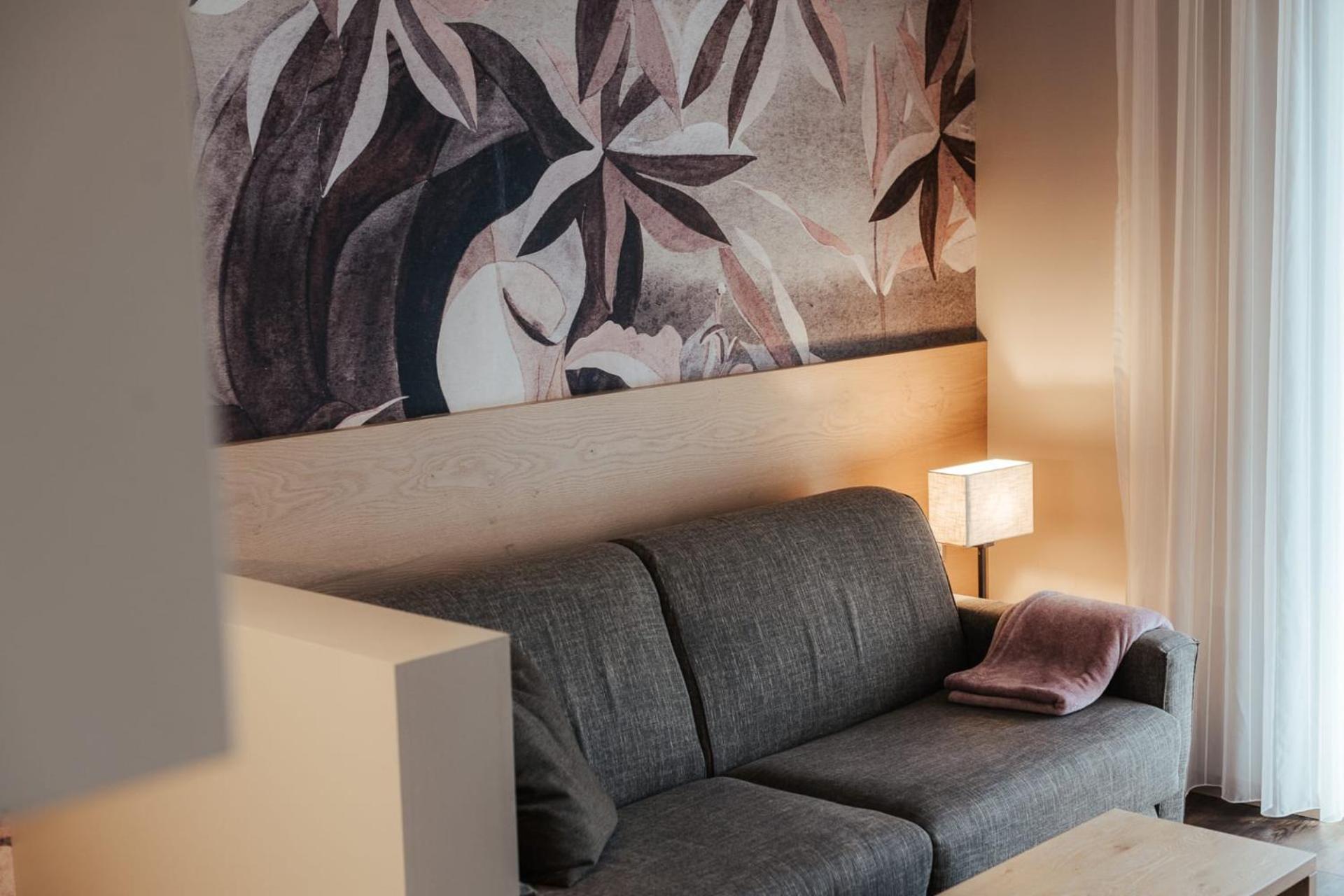 Deluxe Suite - Photo 9