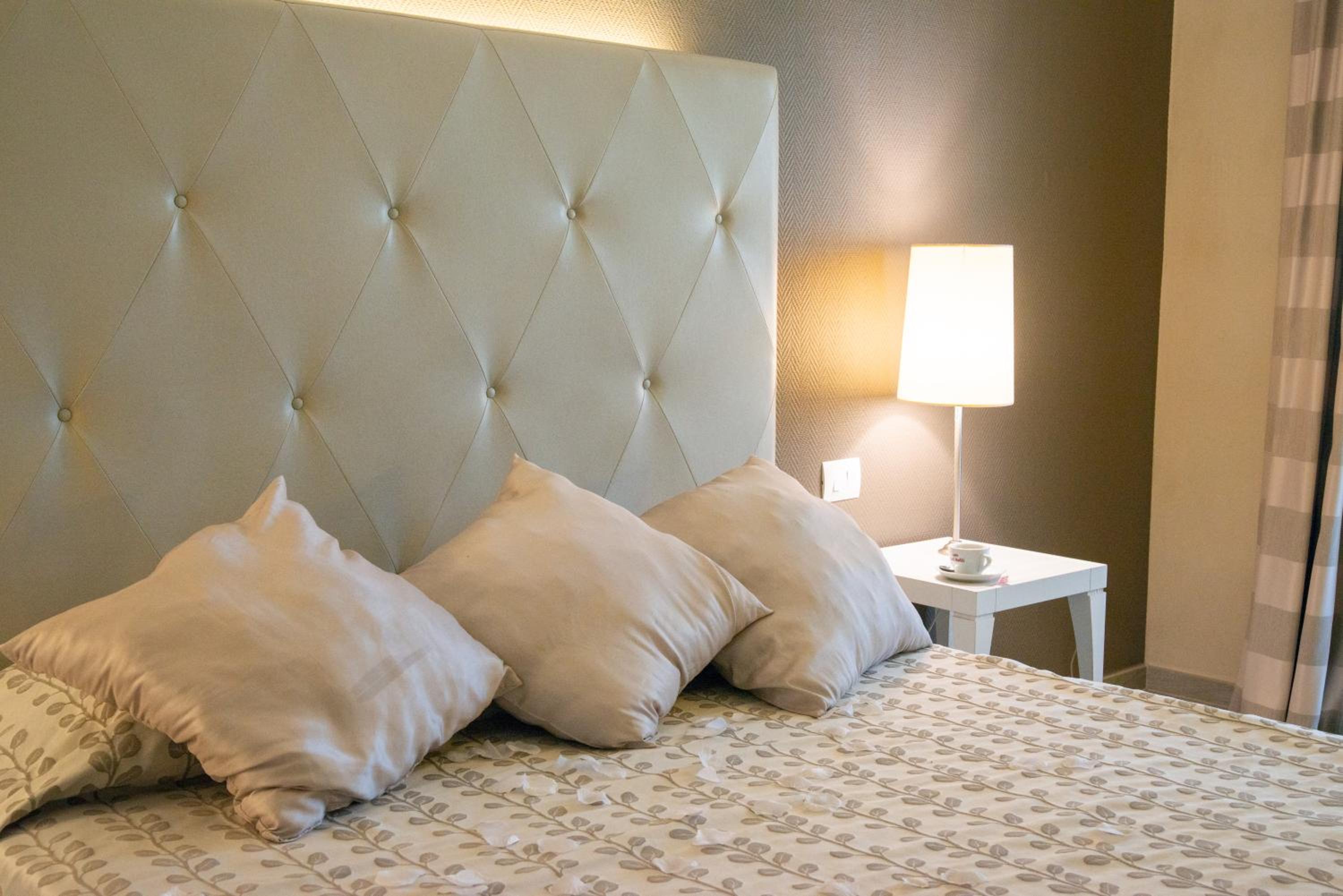 Suite - Photo 9