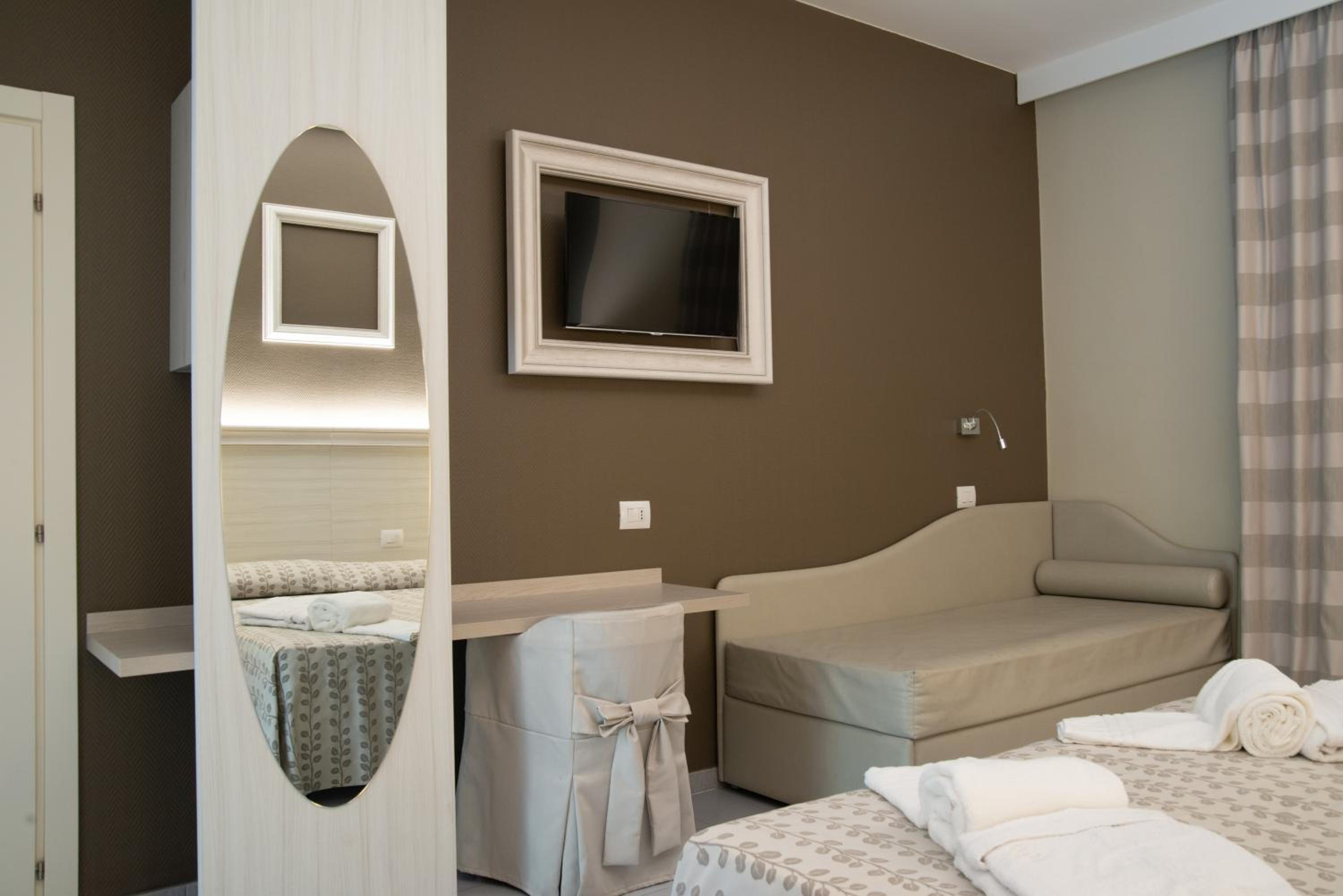Superior Double Room - Photo 1