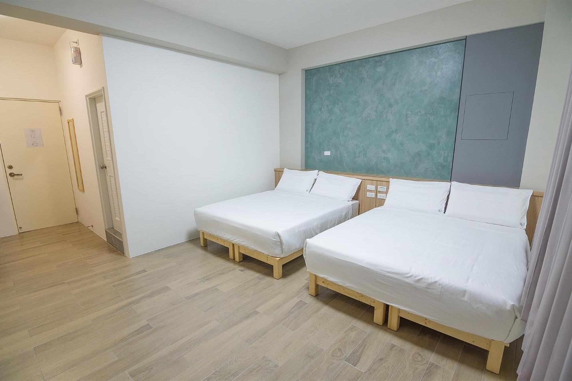 Deluxe Quadruple Room photo 2