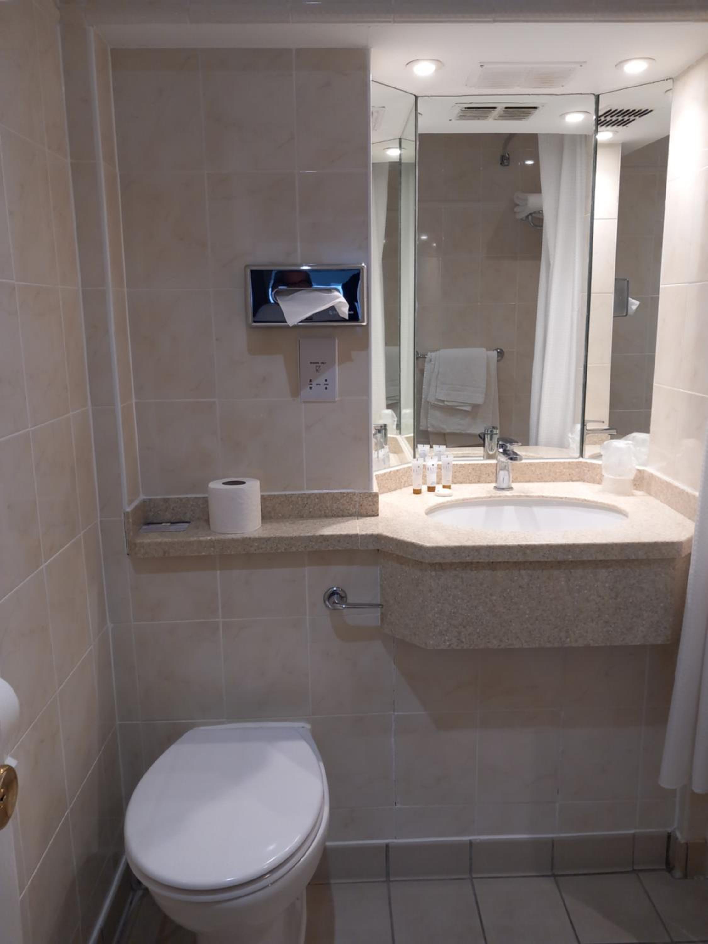 Standard Double Room - Photo 3