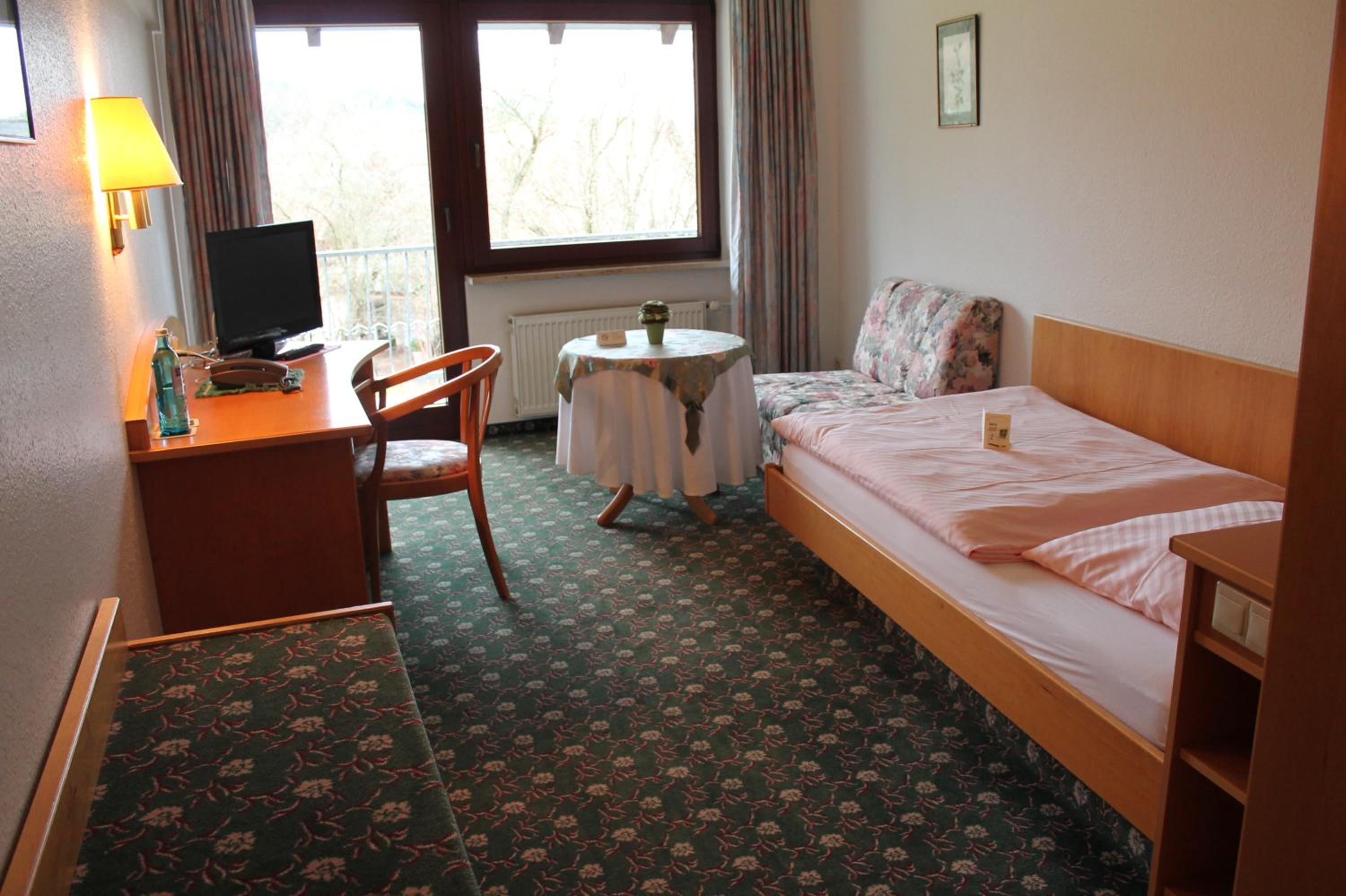Single Room photo 2