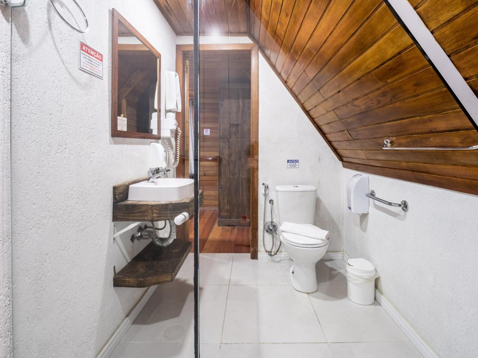 Standard Triple Room photo 3