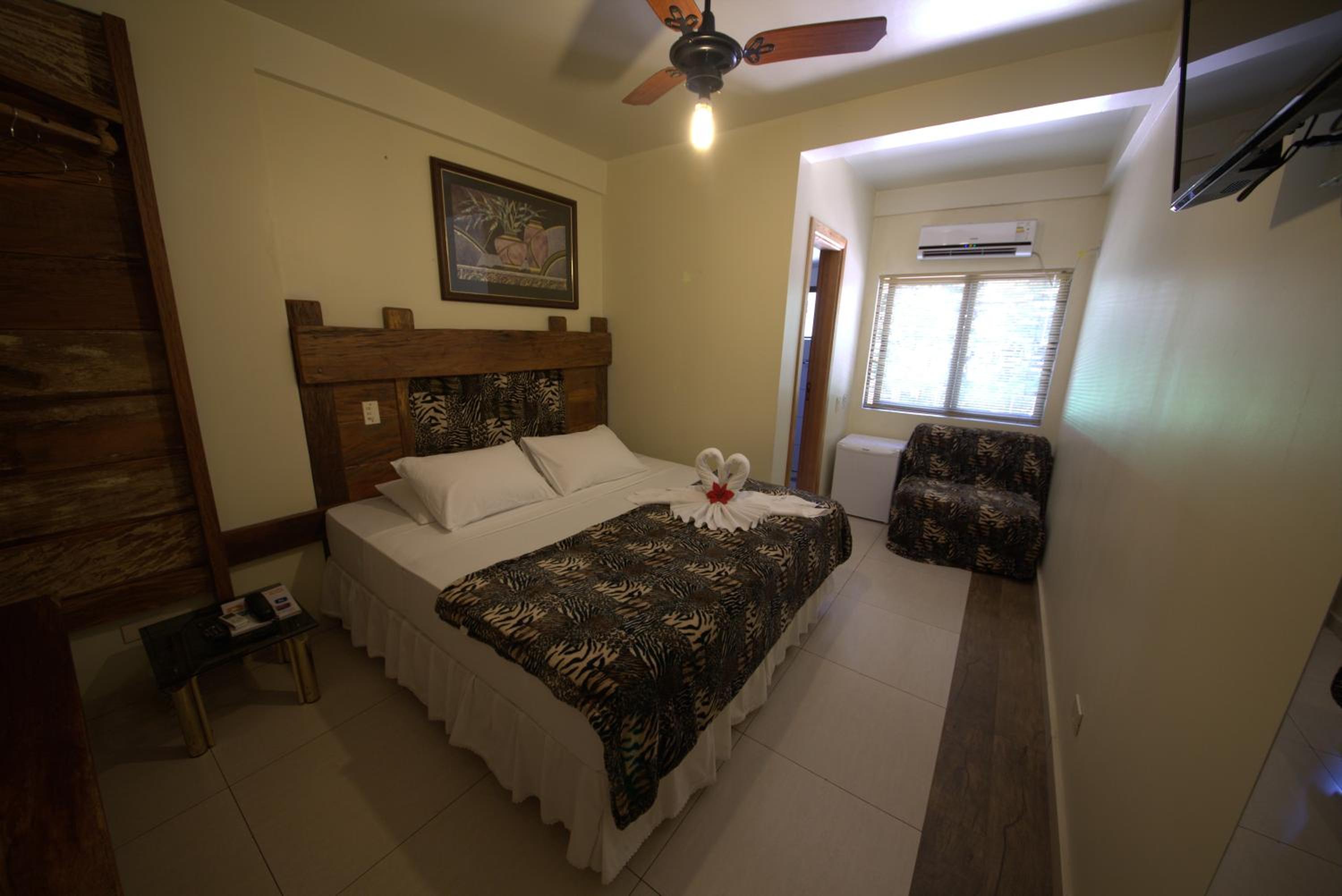 Double Room with Double bed - Photo 13