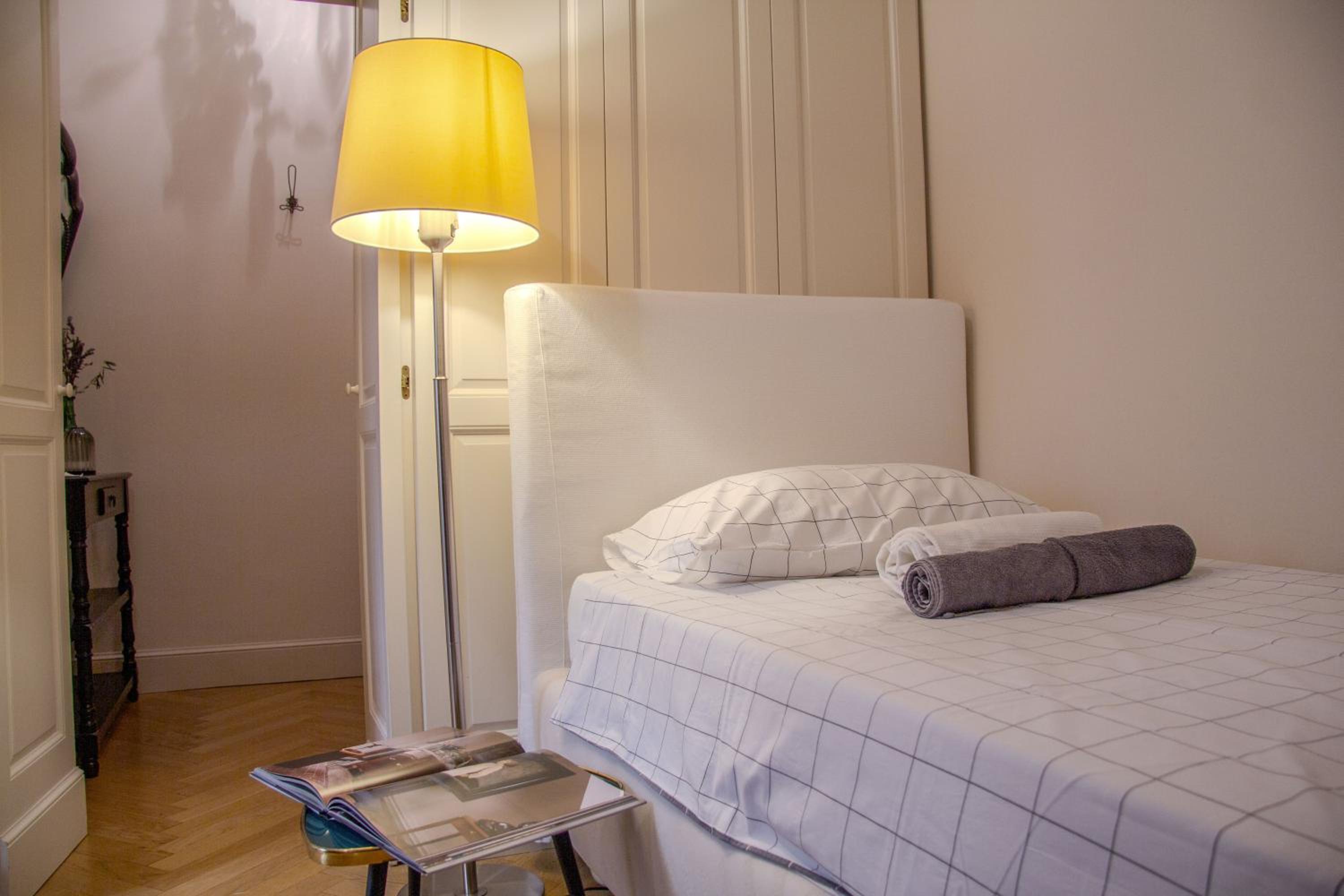 Single Room with Private Bathroom