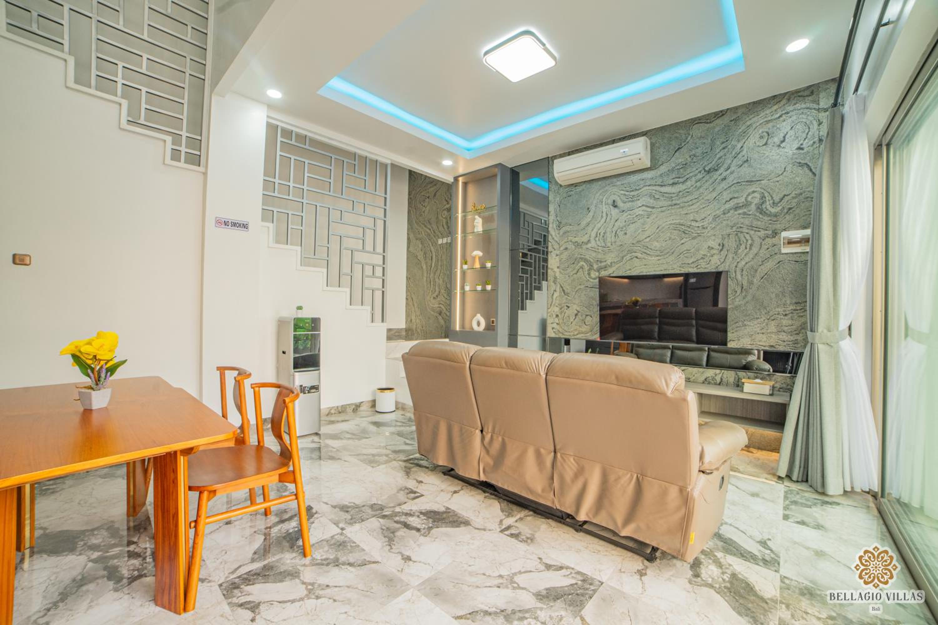 Villa With Private Pool photo 2