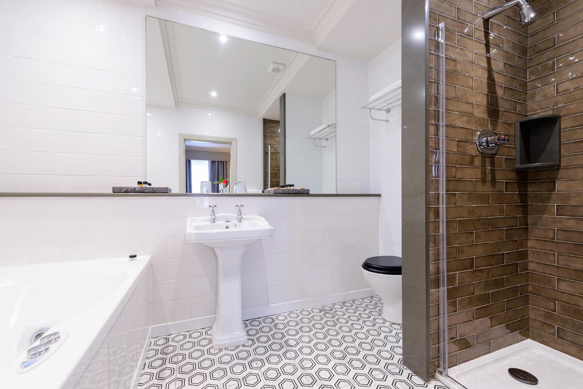 Arbutus Suite - Photo 6